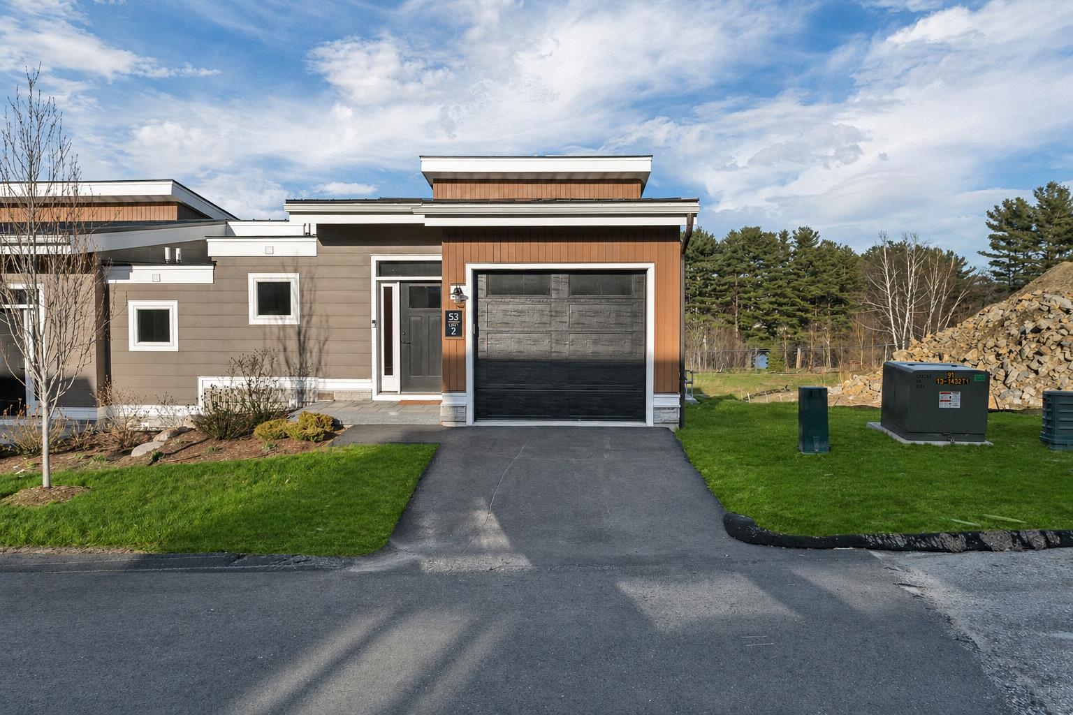 53 Broadview Drive — photo 1