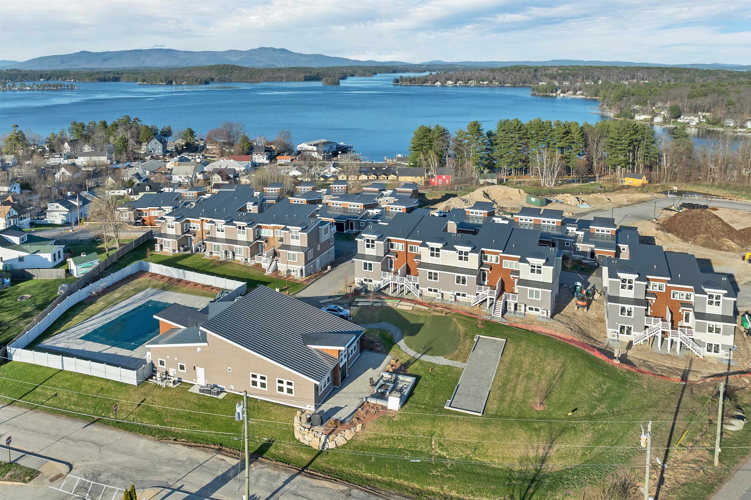 36 Vantage Point Dr #2, Laconia, NH 03246