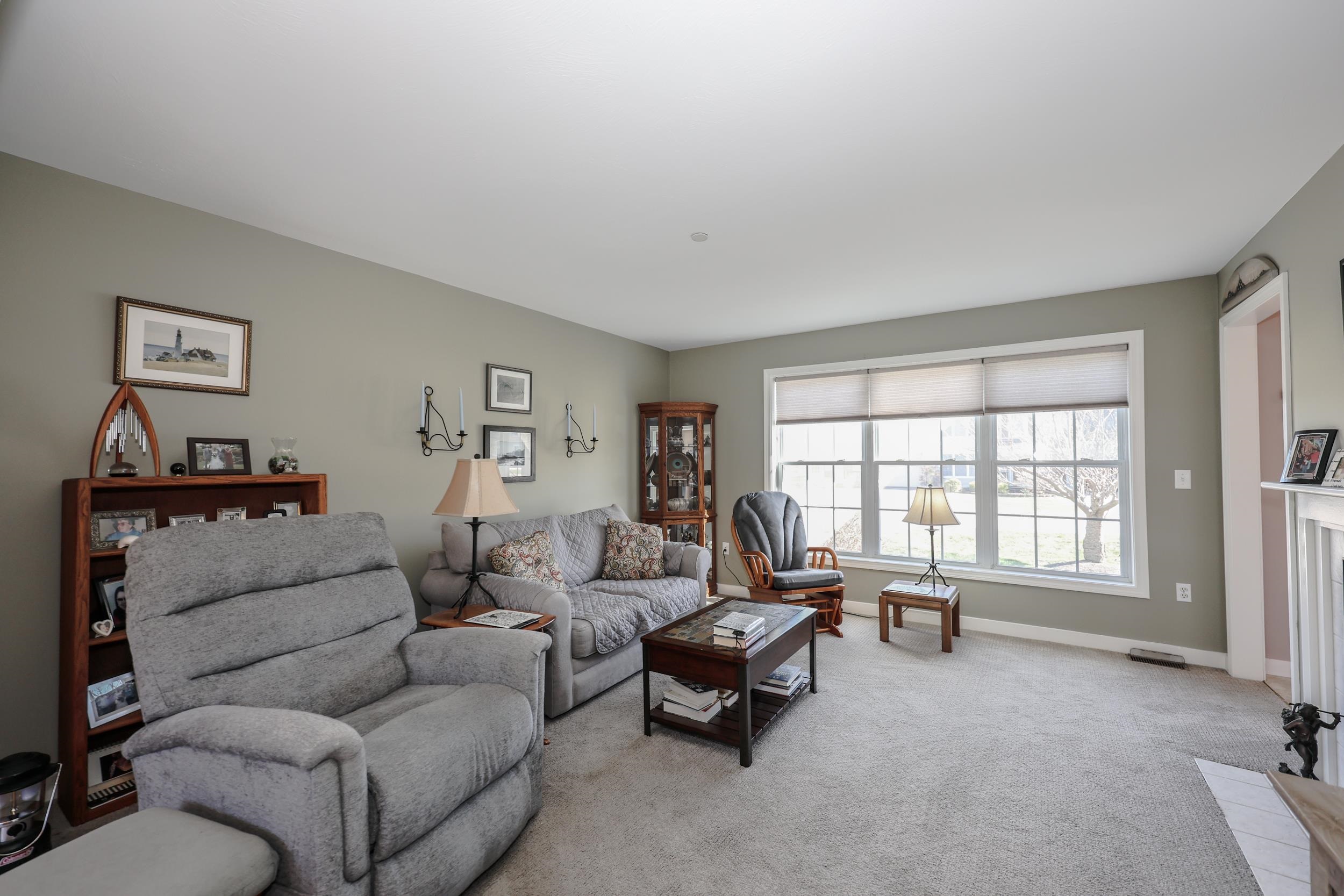 23 Abbey Rd, Brentwood, NH 03833