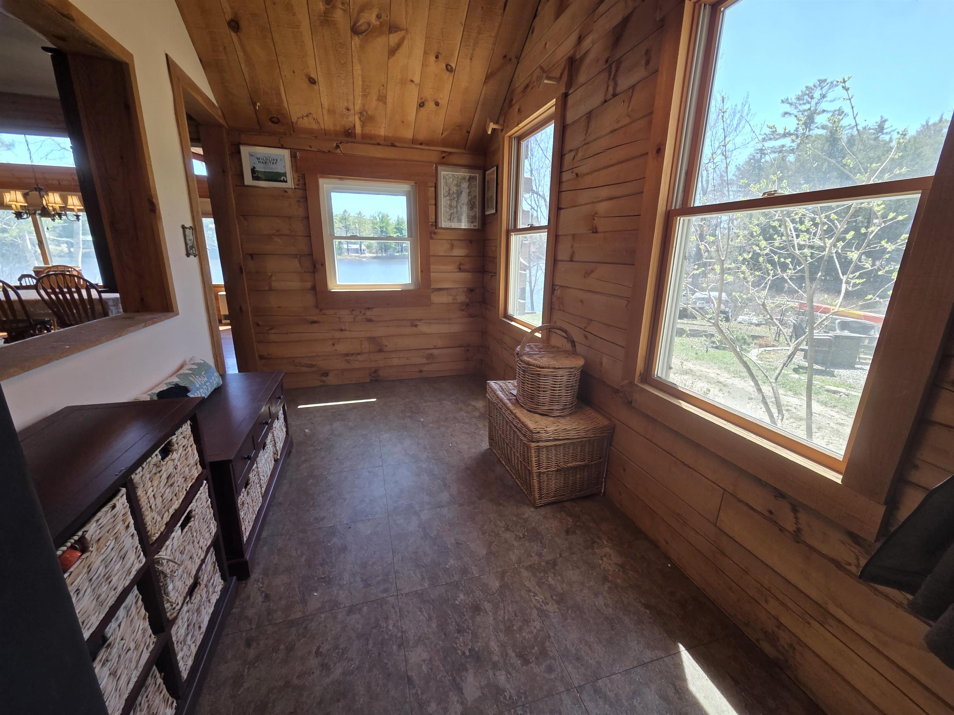 12 Beard Ln, Grafton, NH 03420