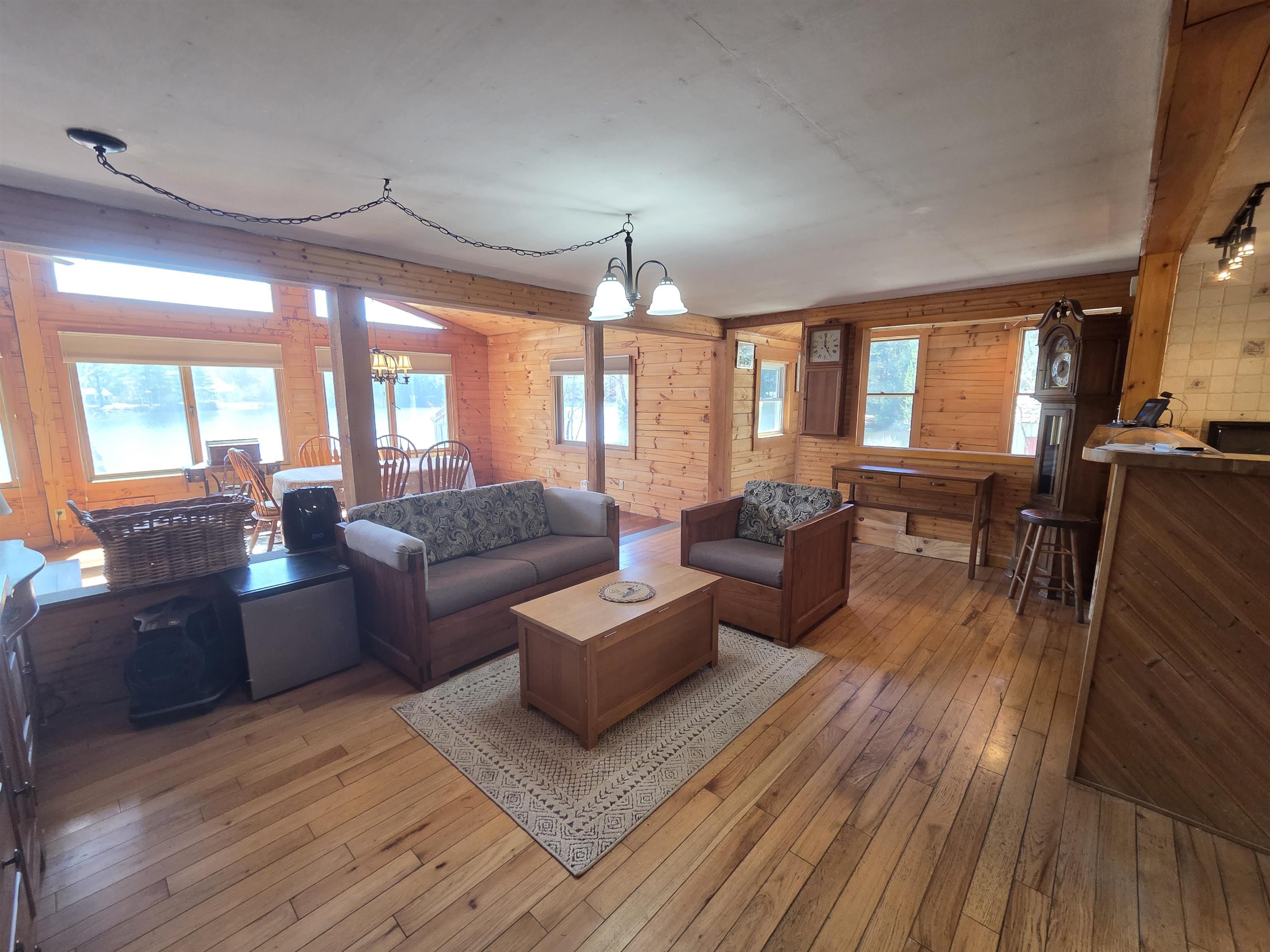 12 Beard Ln, Grafton, NH 03420