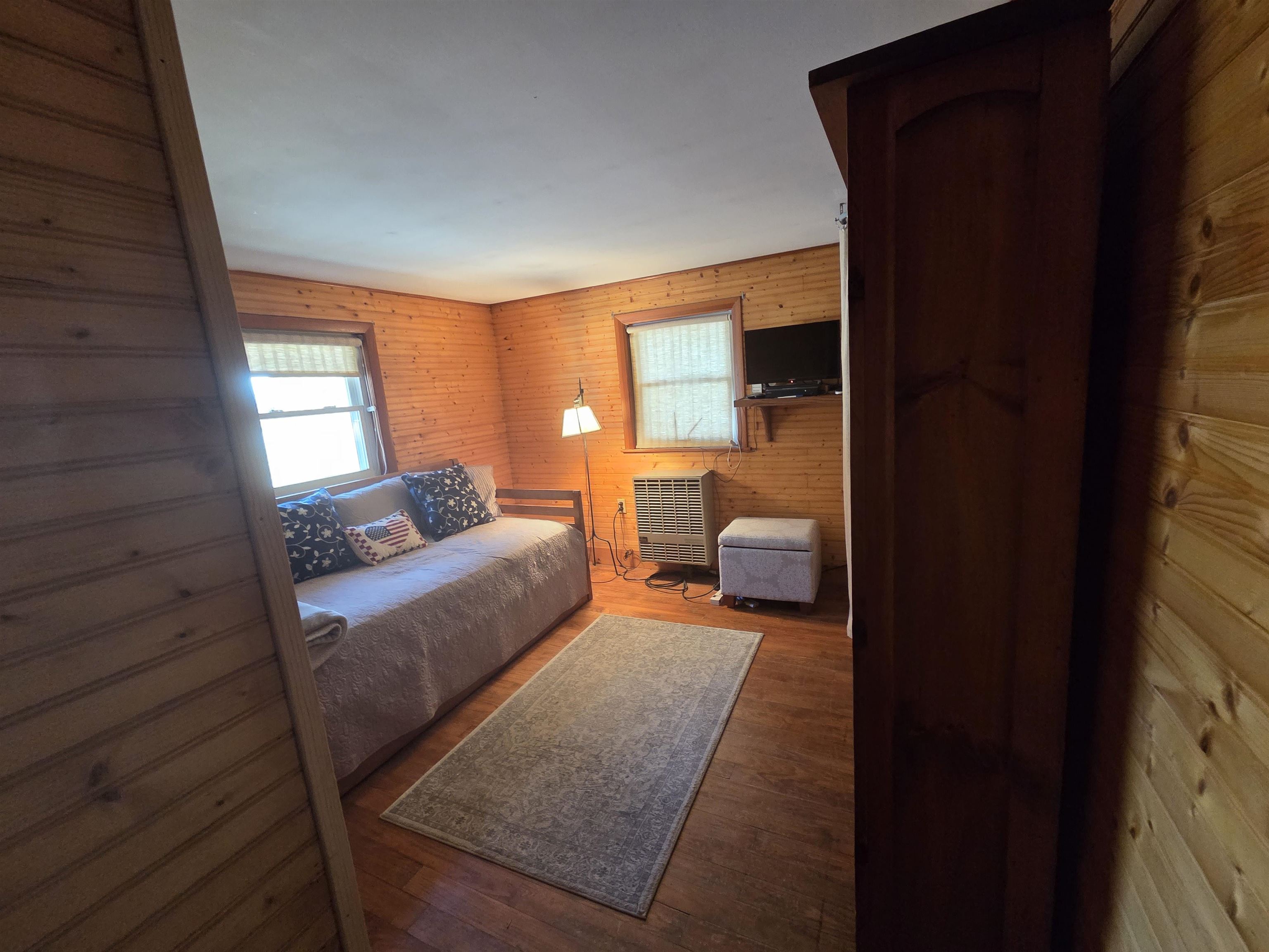 12 Beard Ln, Grafton, NH 03420