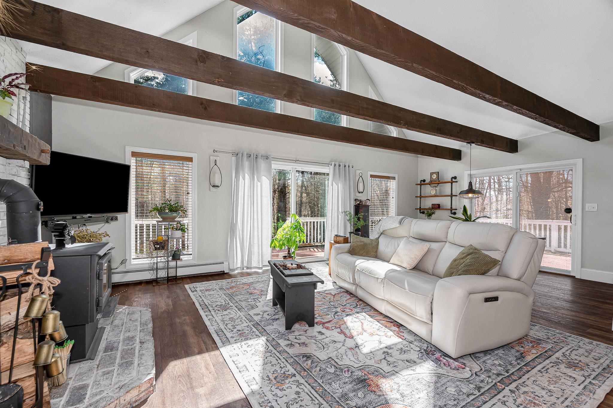 20 Crowley Rd, Candia, NH 03034