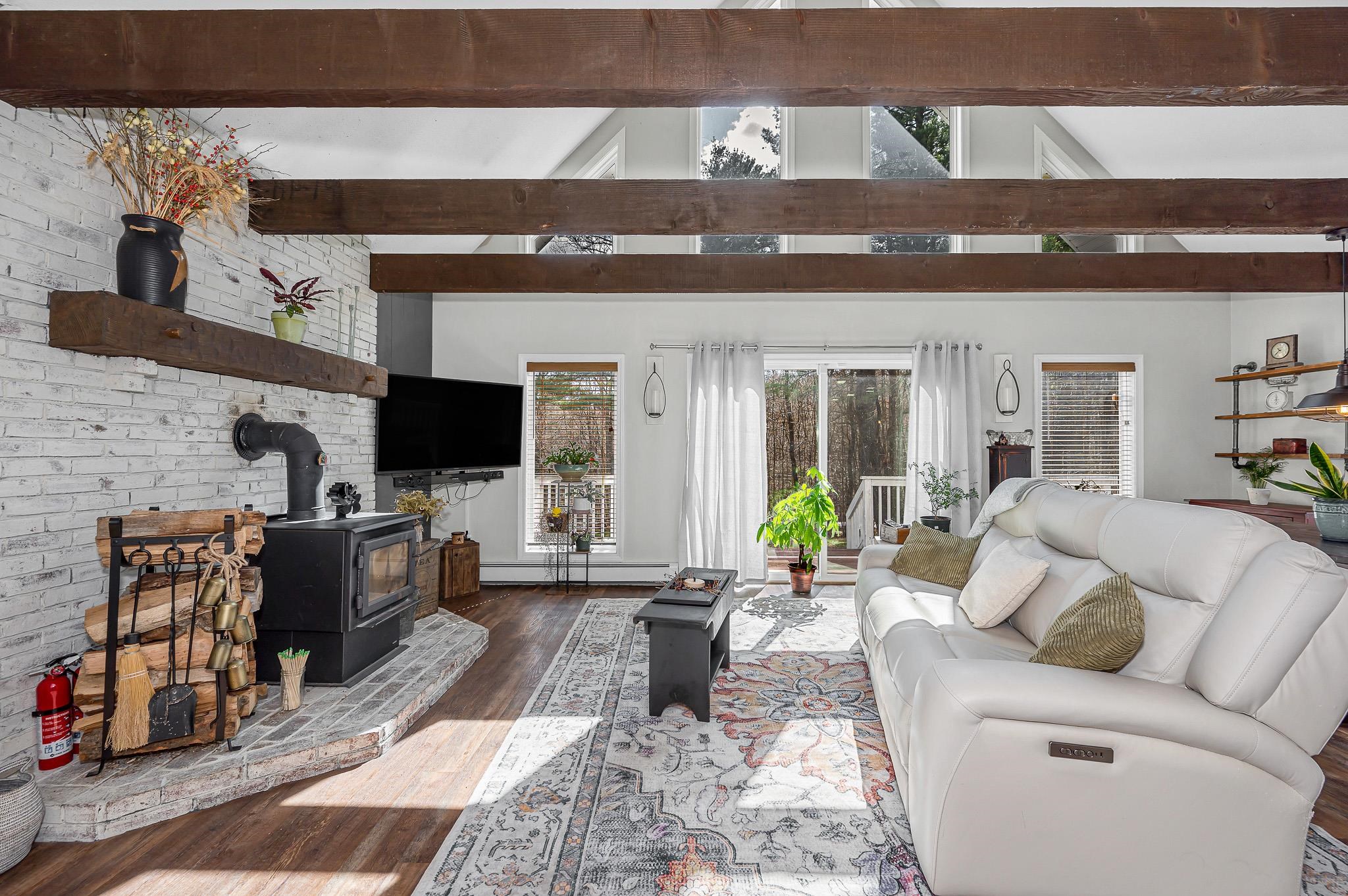 20 Crowley Rd, Candia, NH 03034