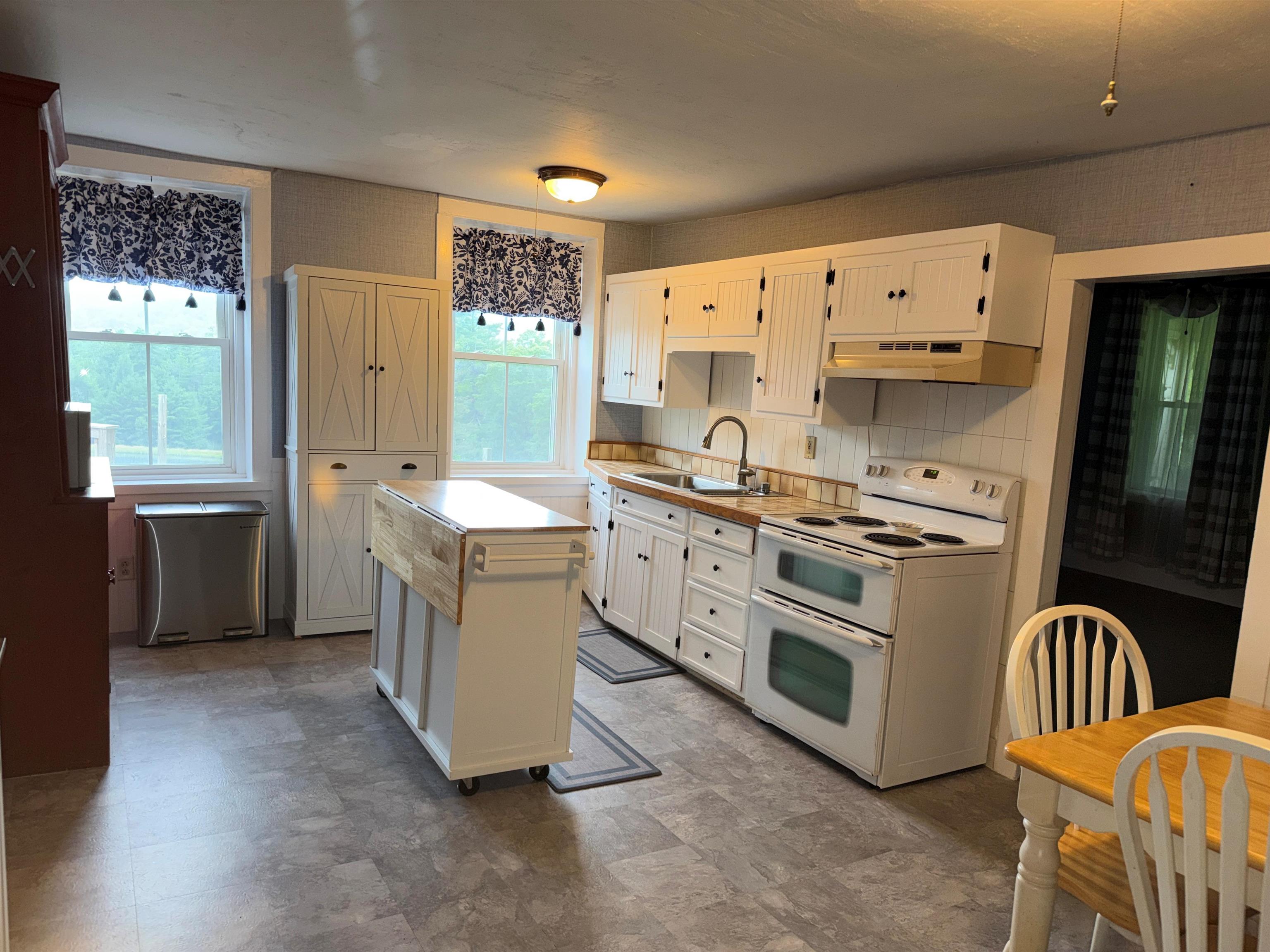 992 Route 120 , Plainfield, NH 03770