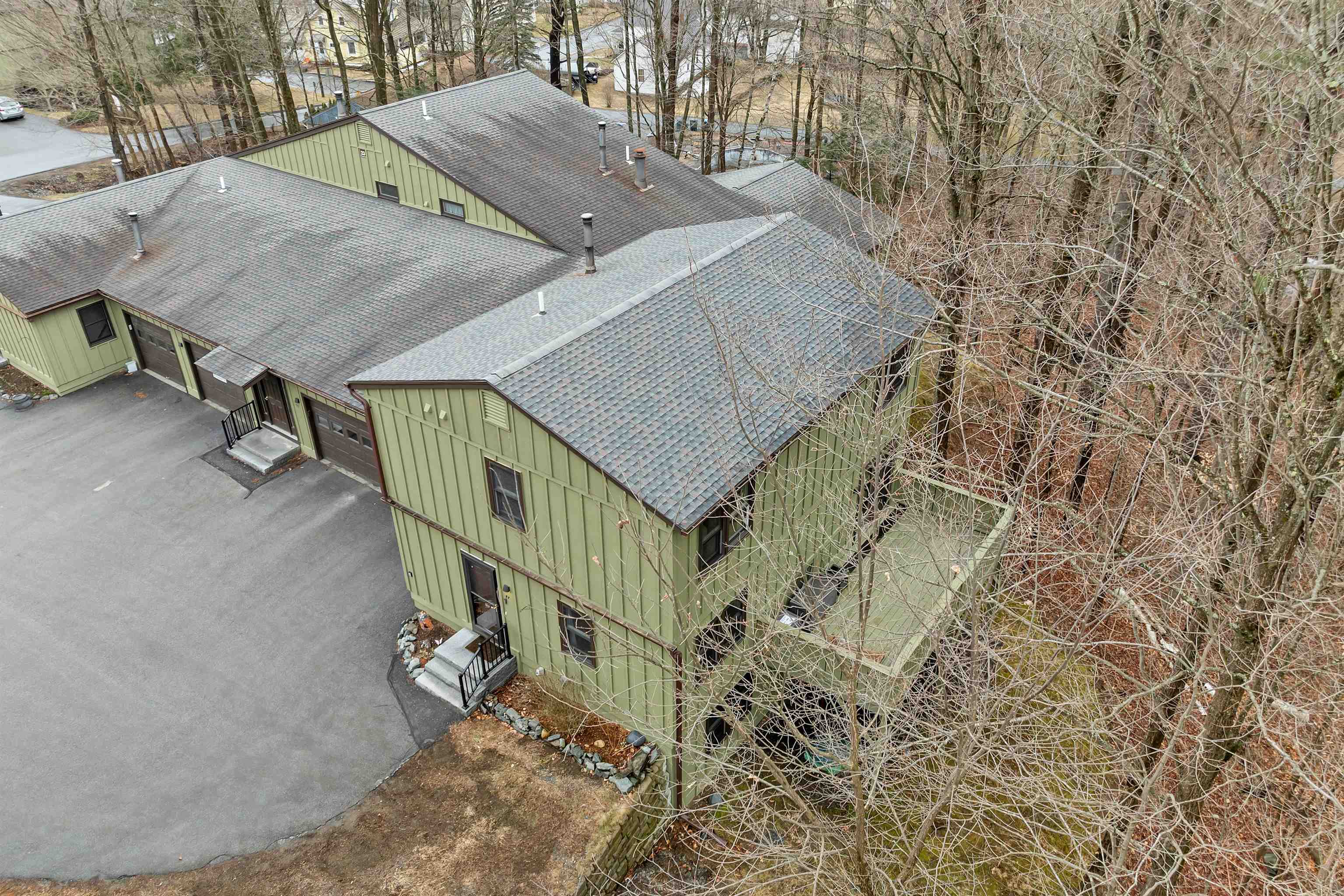 23 Pleasant St, Lebanon, NH 03784