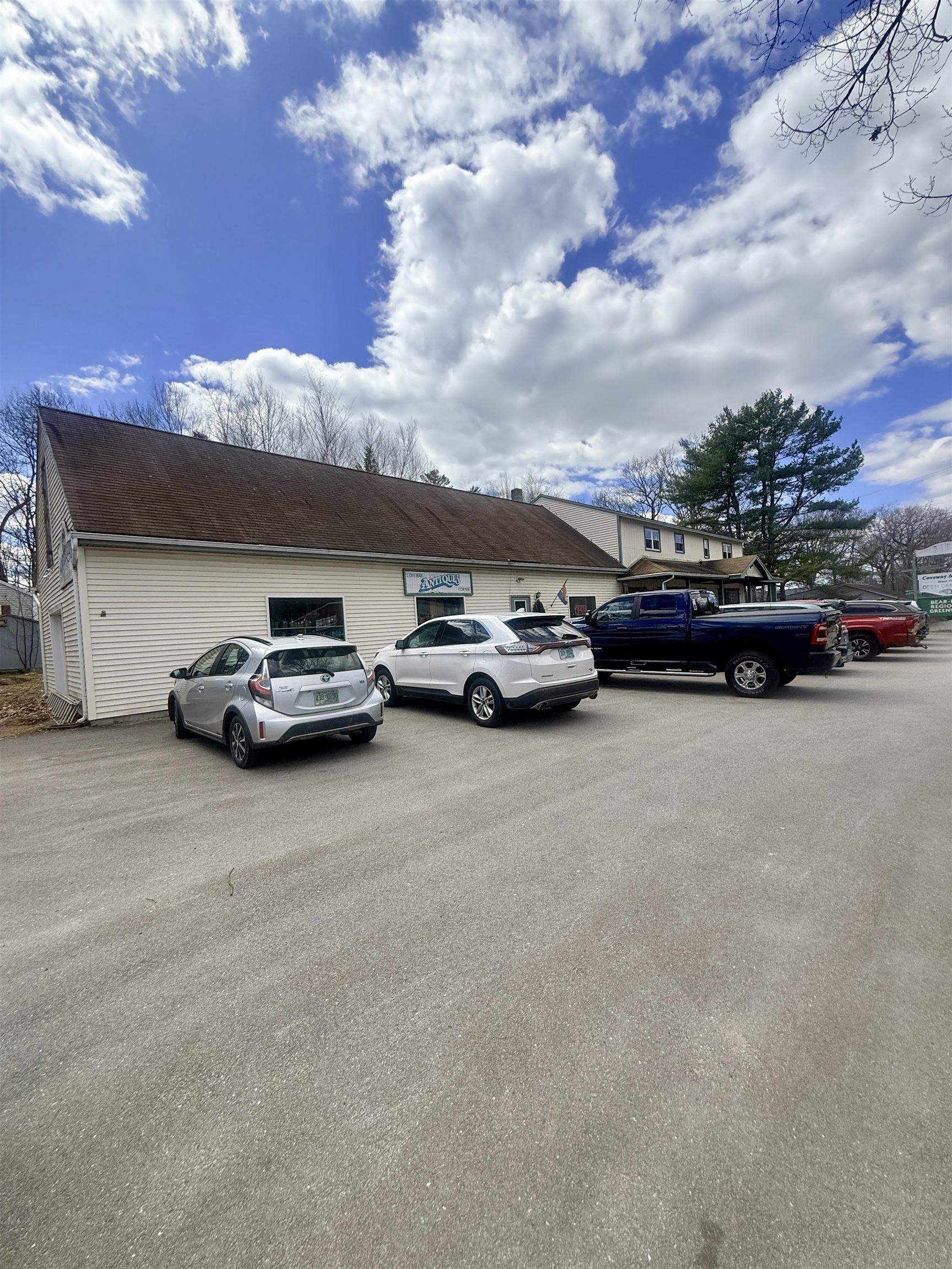 1557 First Nh Turnpike, Northwood, NH 03261