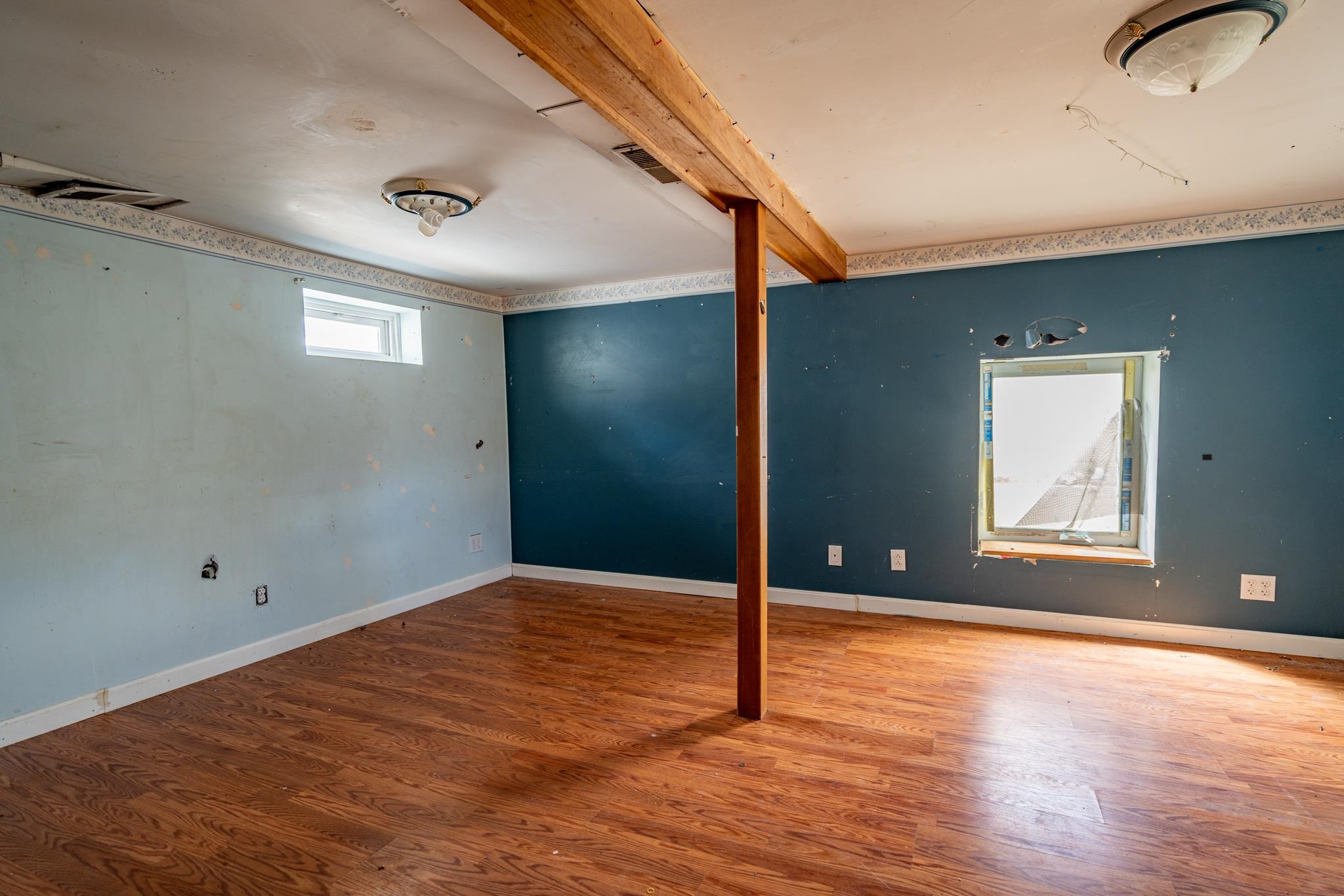 10 Beacon St, Londonderry, NH 03053