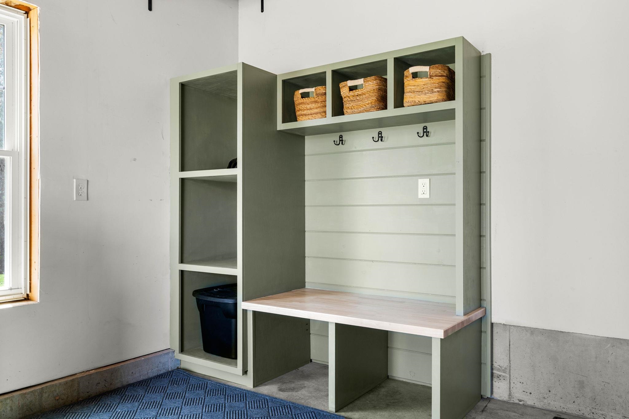 4 Overlook Dr, Epping, NH 03042