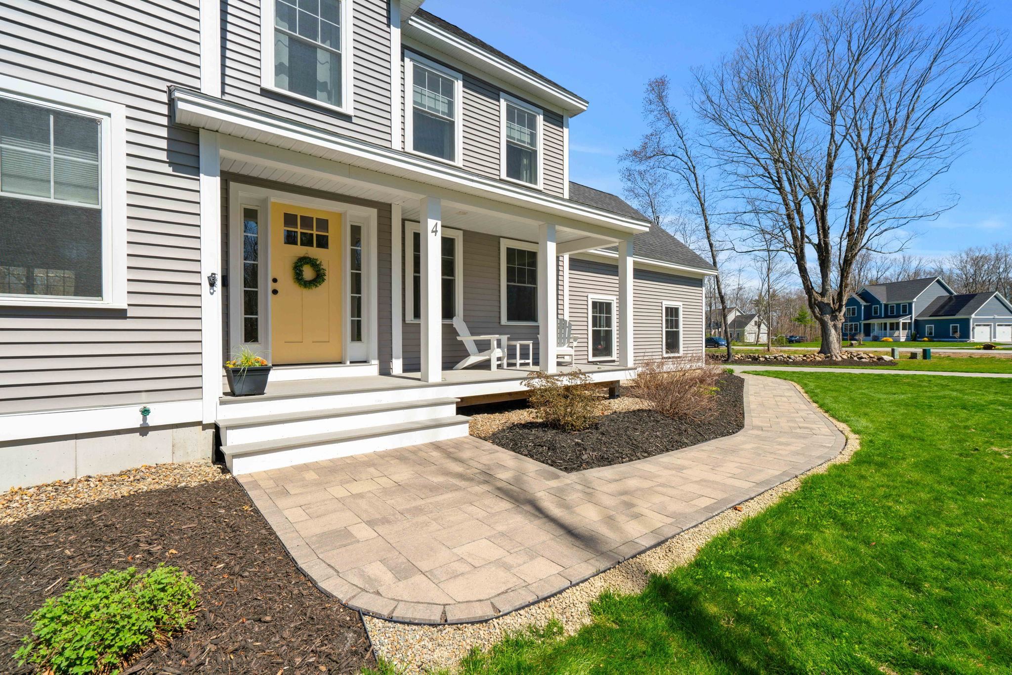 4 Overlook Dr, Epping, NH 03042