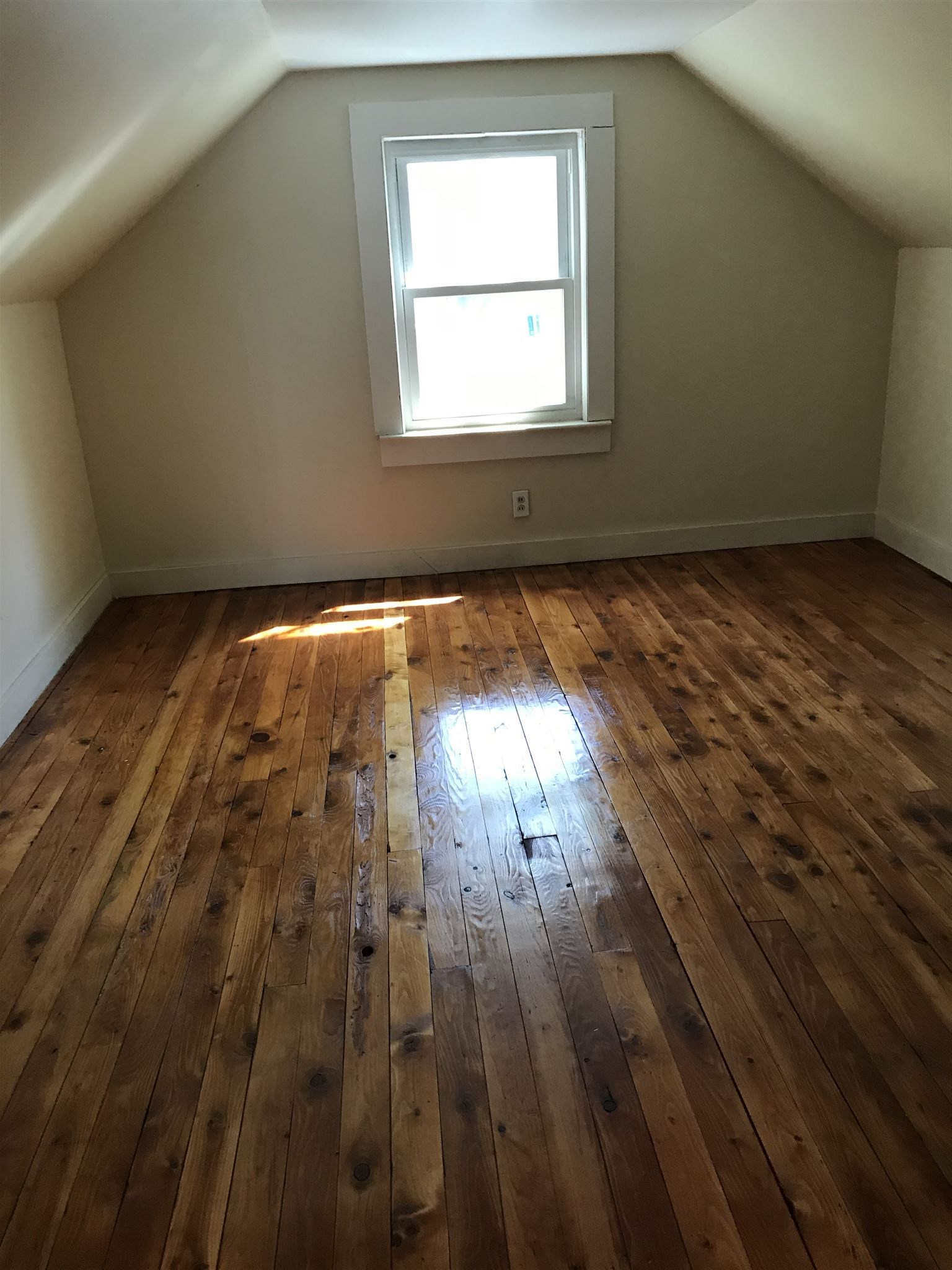 30 Millville St, Salem, NH 03079