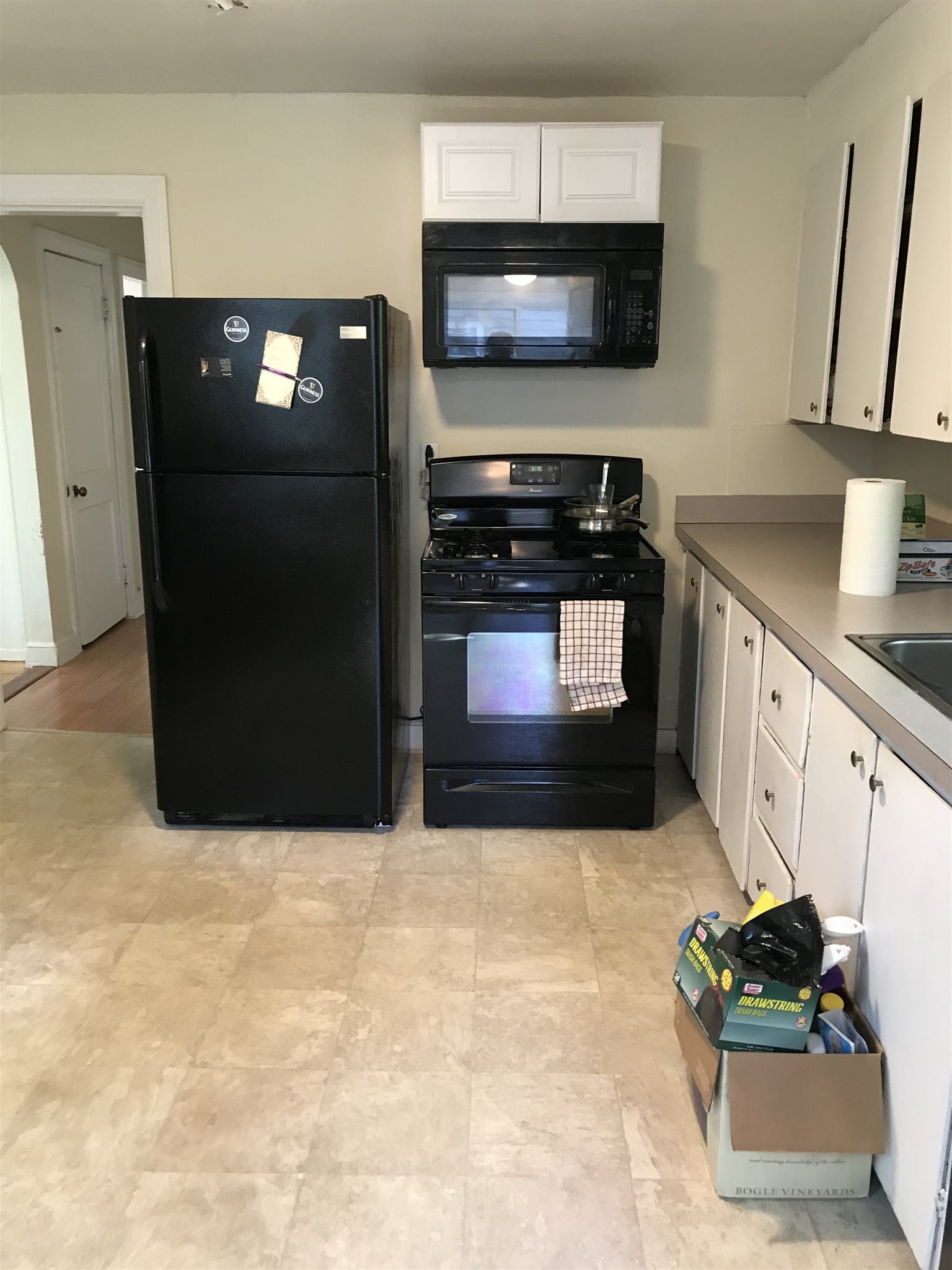 30 Millville St, Salem, NH 03079