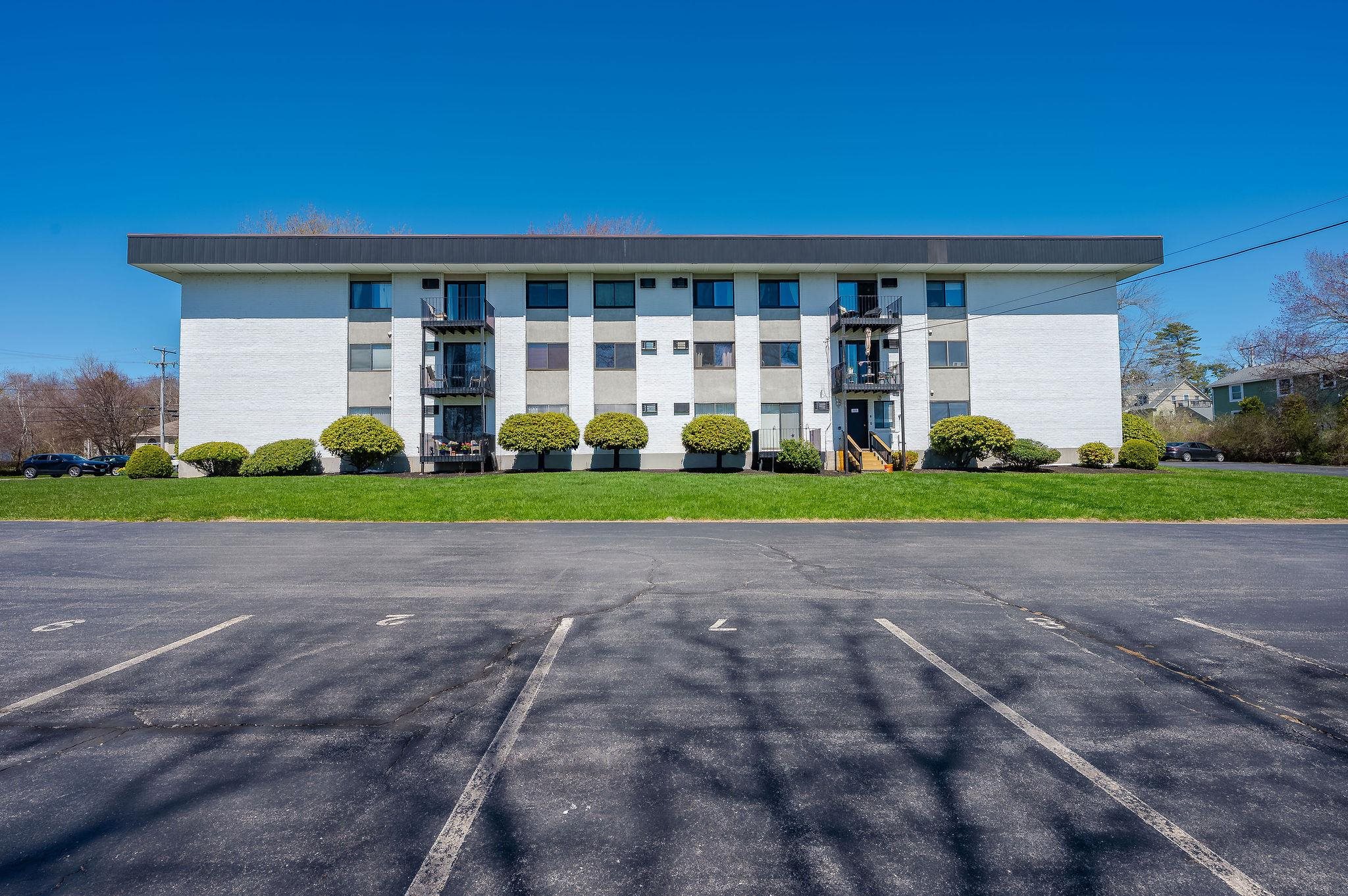 467 High St, Hampton, NH 03842