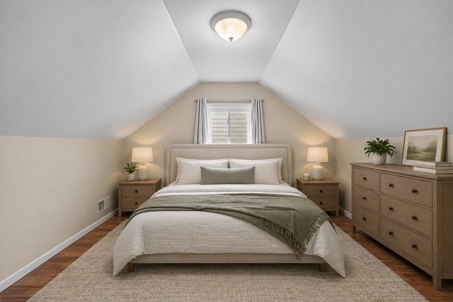 340 Gold St, Manchester, NH 03103