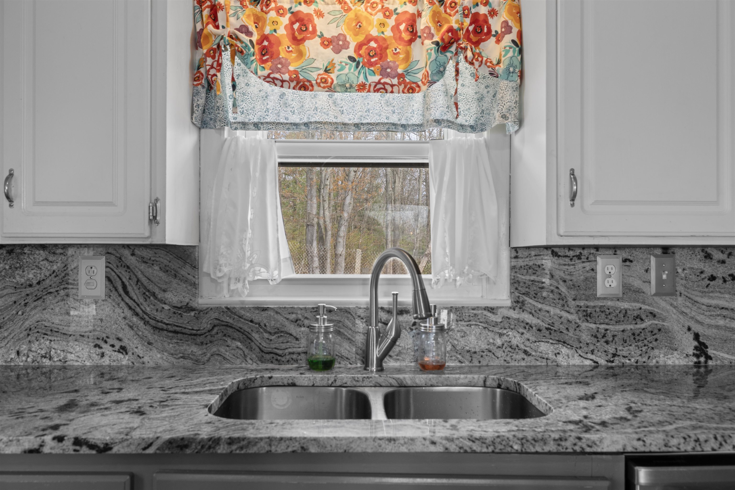 340 Gold St, Manchester, NH 03103