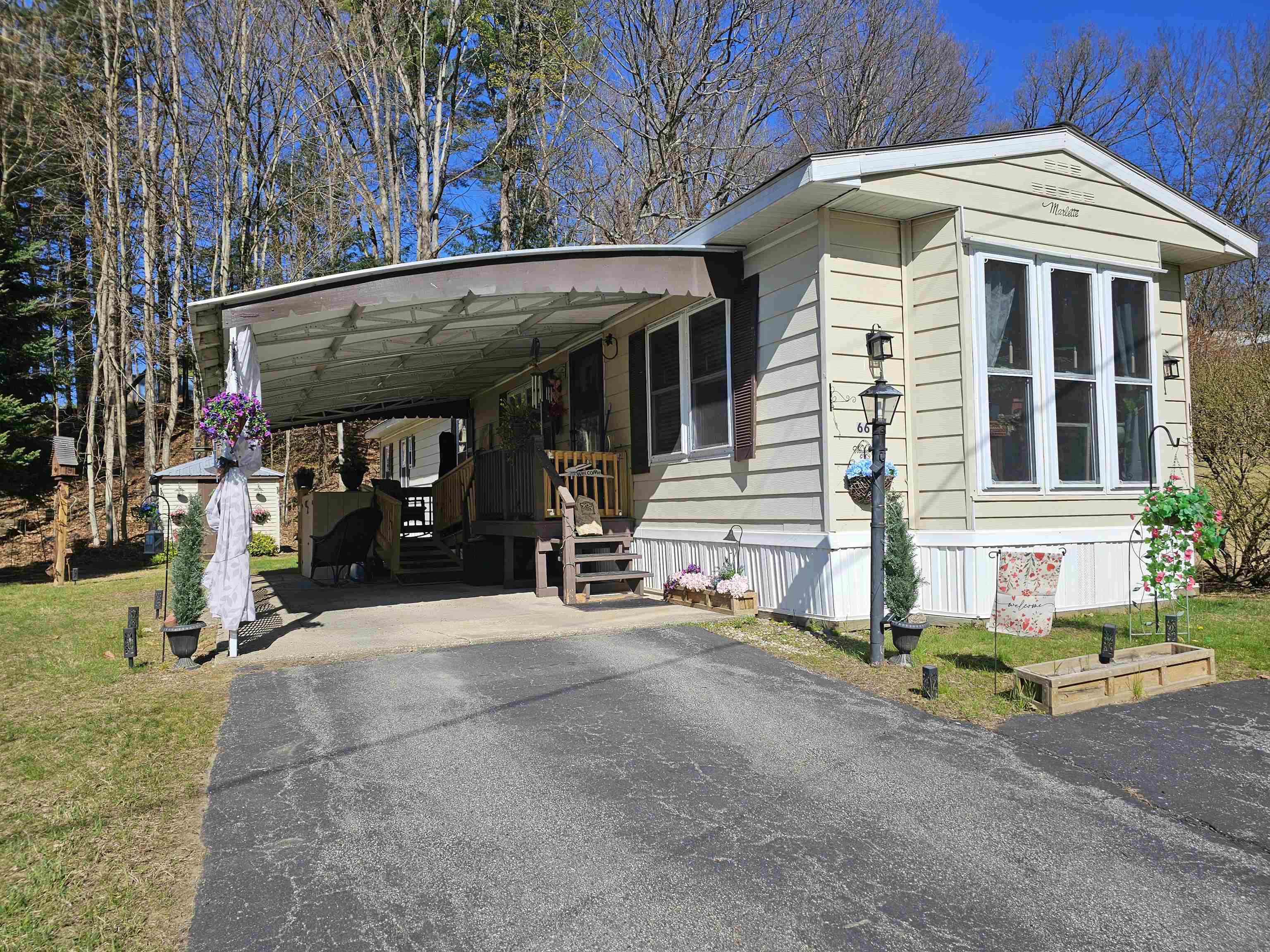 66 Brandon Pl, Claremont, NH 03743