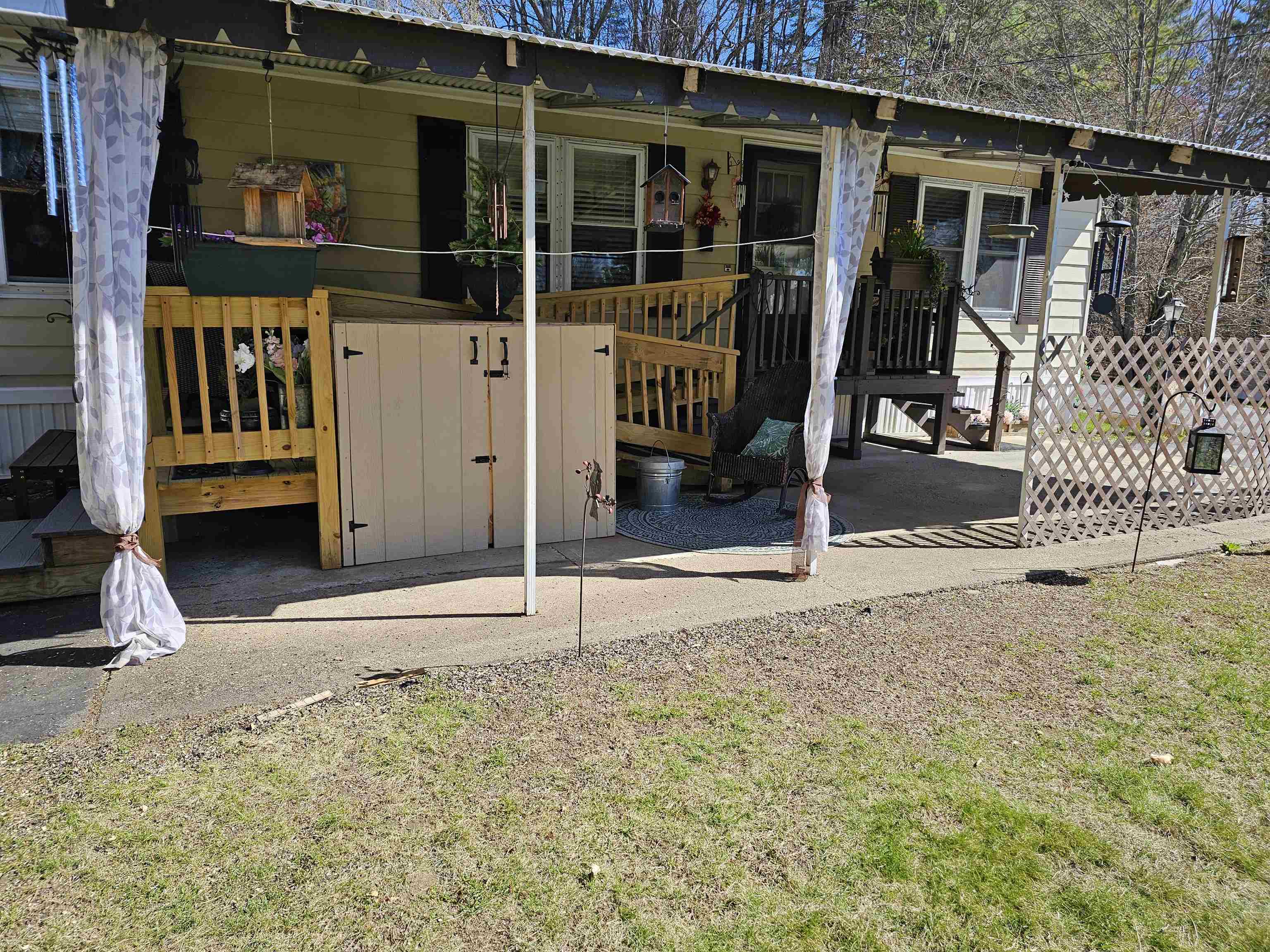 66 Brandon Pl, Claremont, NH 03743