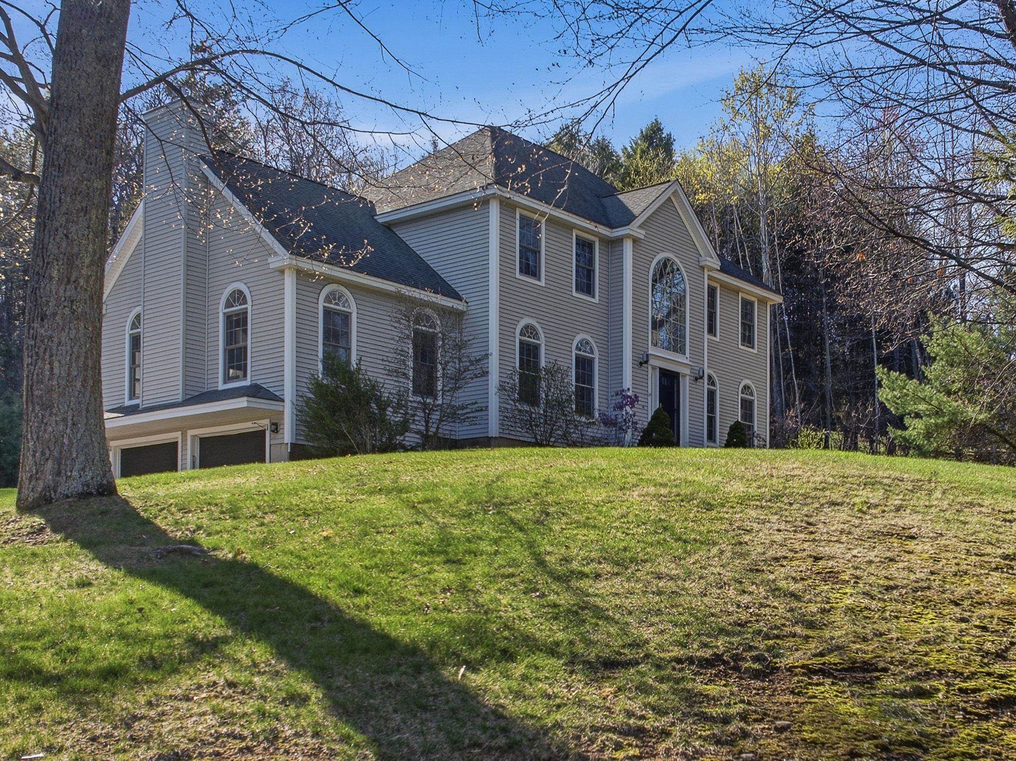 24 Scott Dr, Merrimack, NH 03054