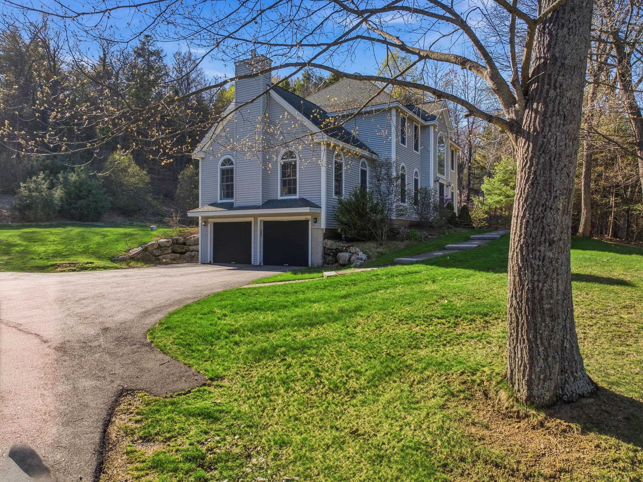 24 Scott Dr, Merrimack, NH 03054