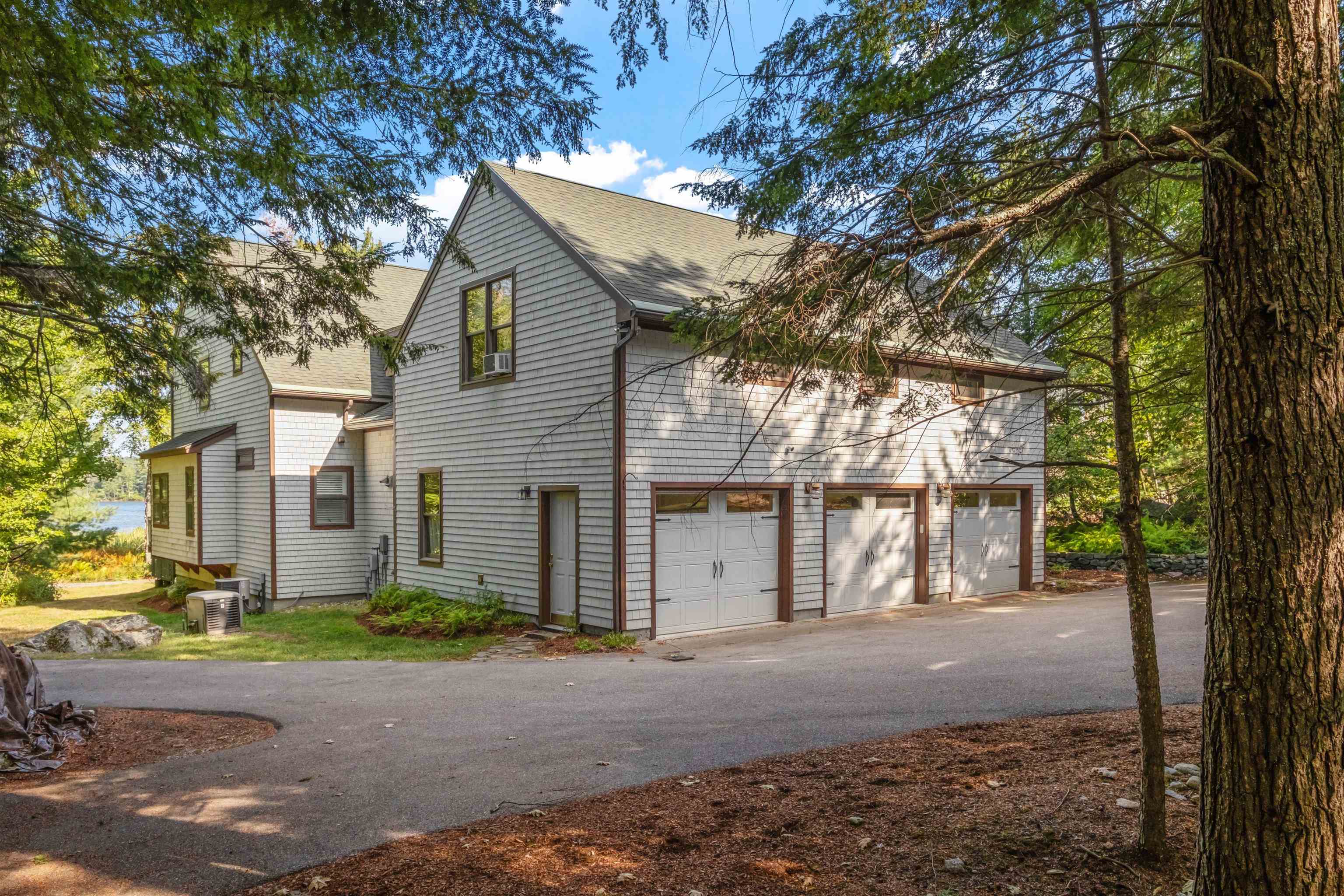14 Island View Dr, Moultonborough, NH 03254