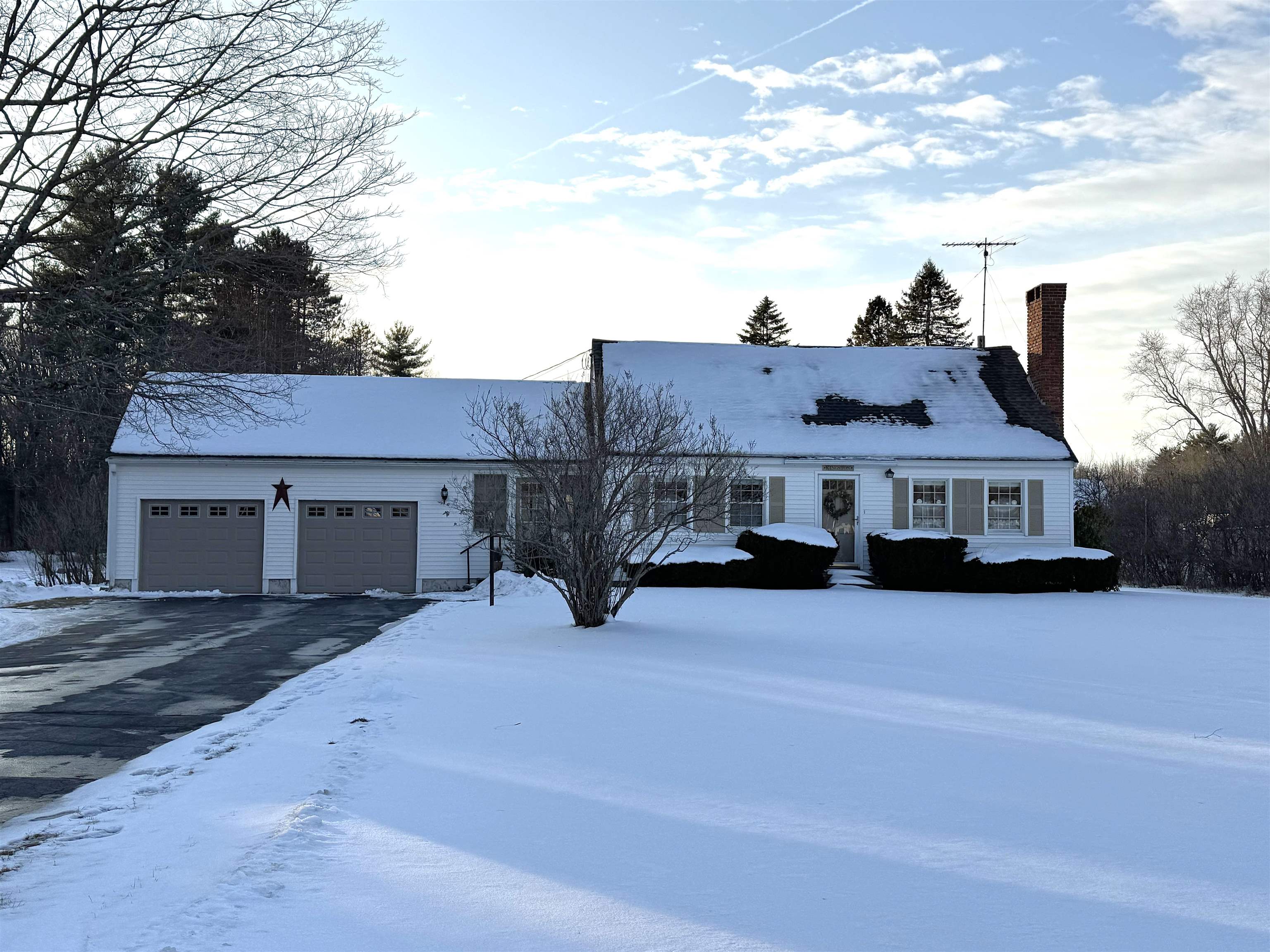144 Main St, Kingston, NH 03848