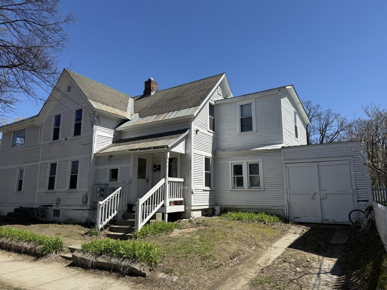 210-212 North Willard Street