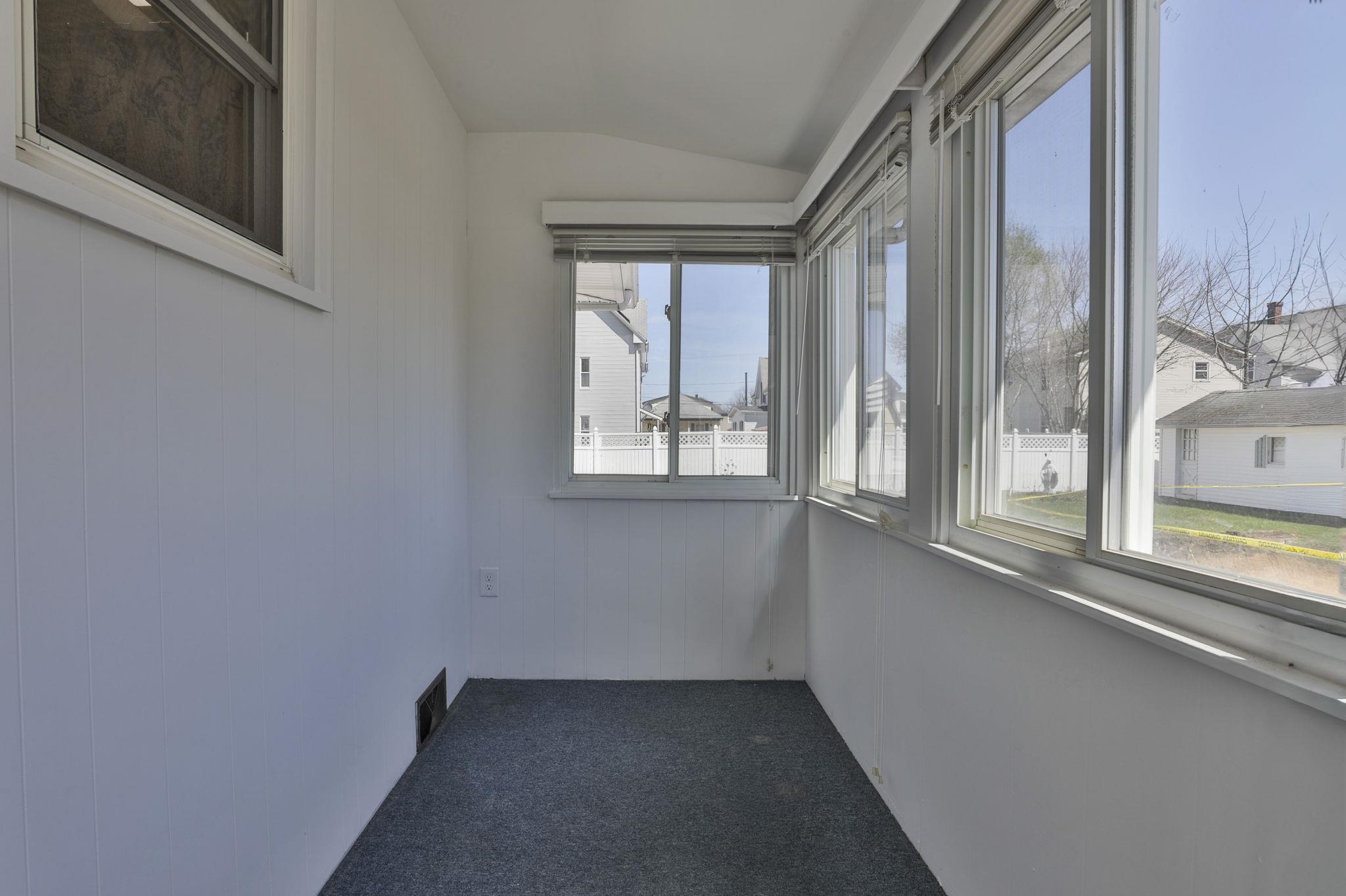 52 Congress St, Manchester, NH 03102