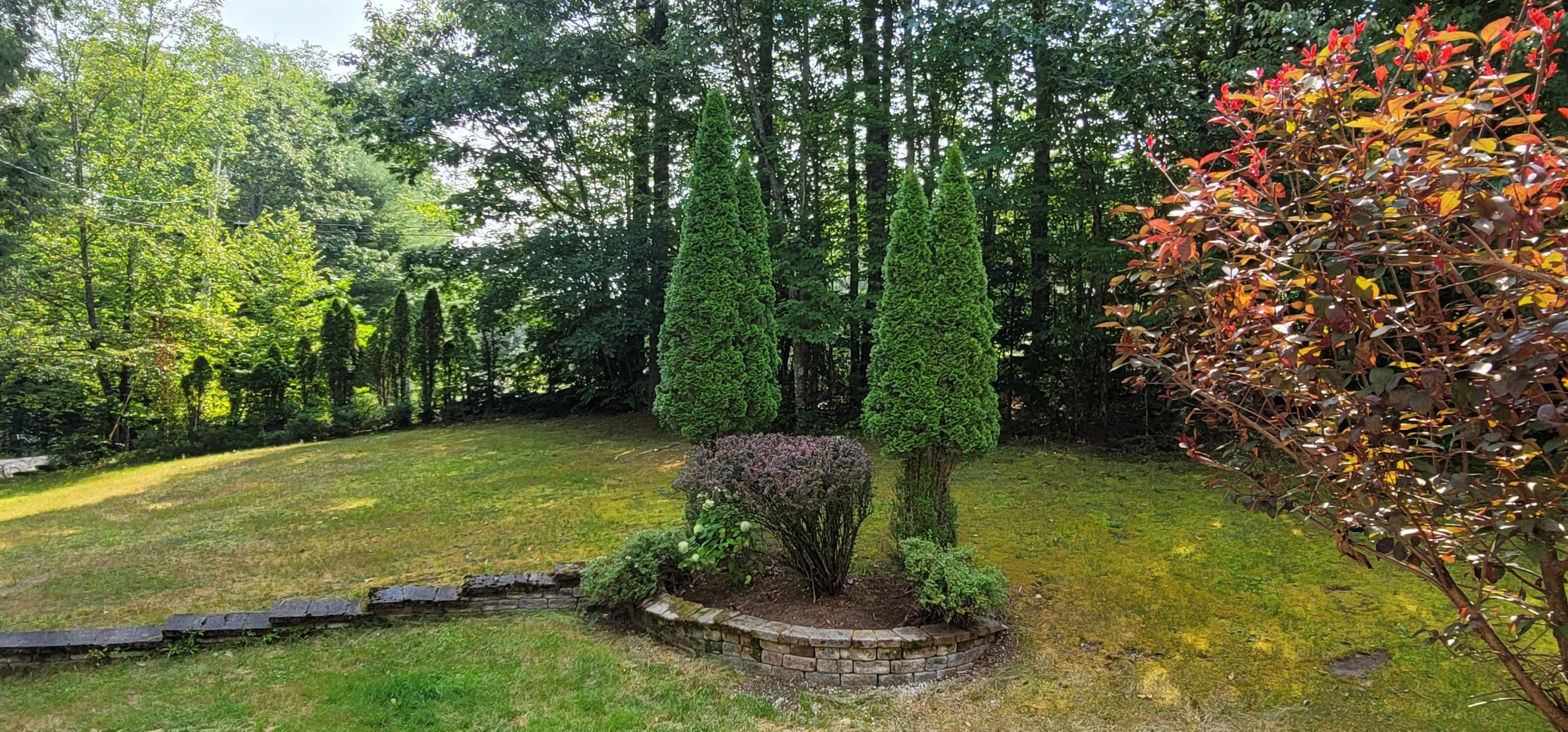 250 Grapevine Rd, Dunbarton, NH 03045