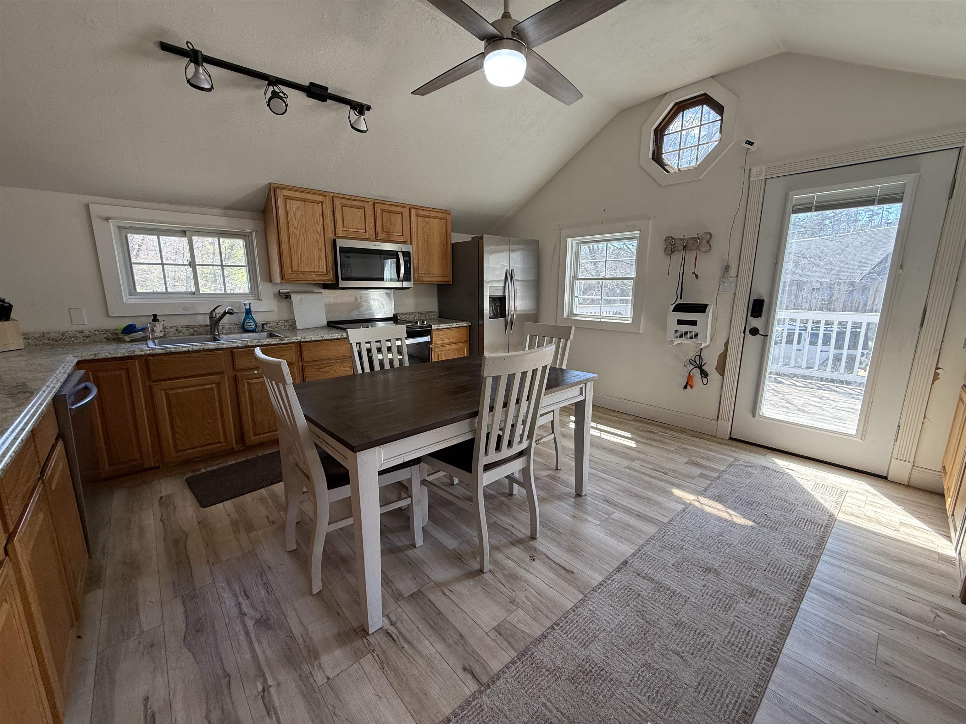 206 S Barnstead Rd, Barnstead, NH 03225