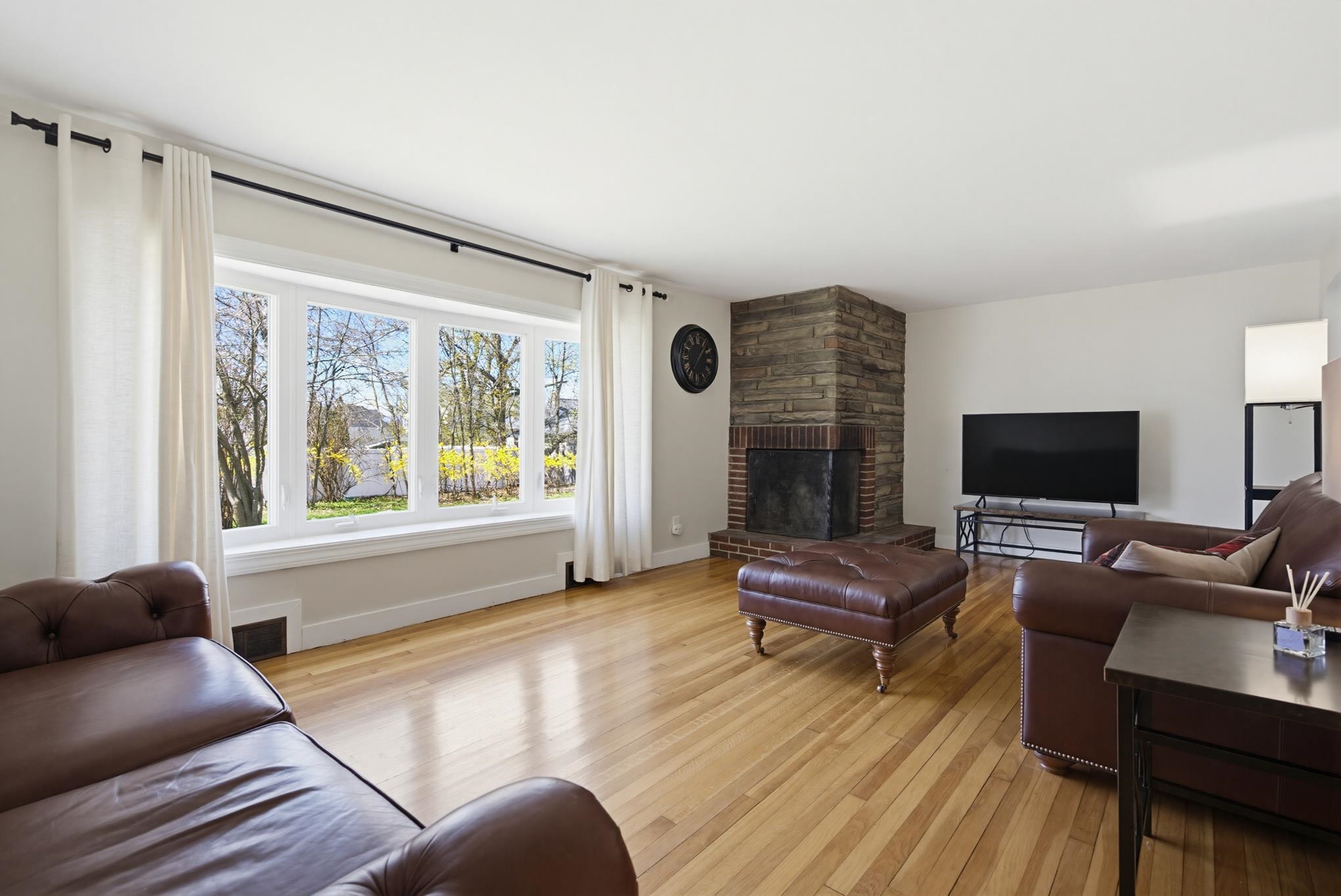 42 Kenney St, Manchester, NH 03103