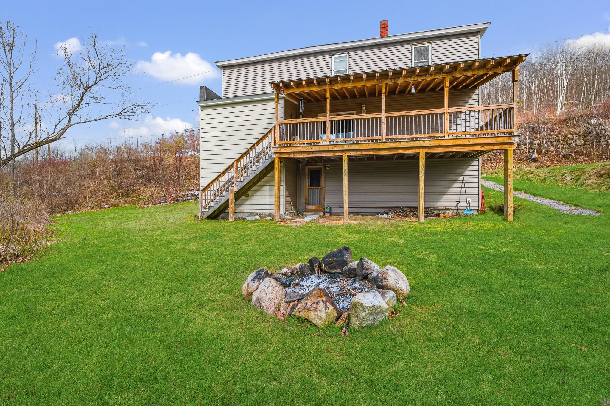 487 Rockingham St, Berlin, NH 03570
