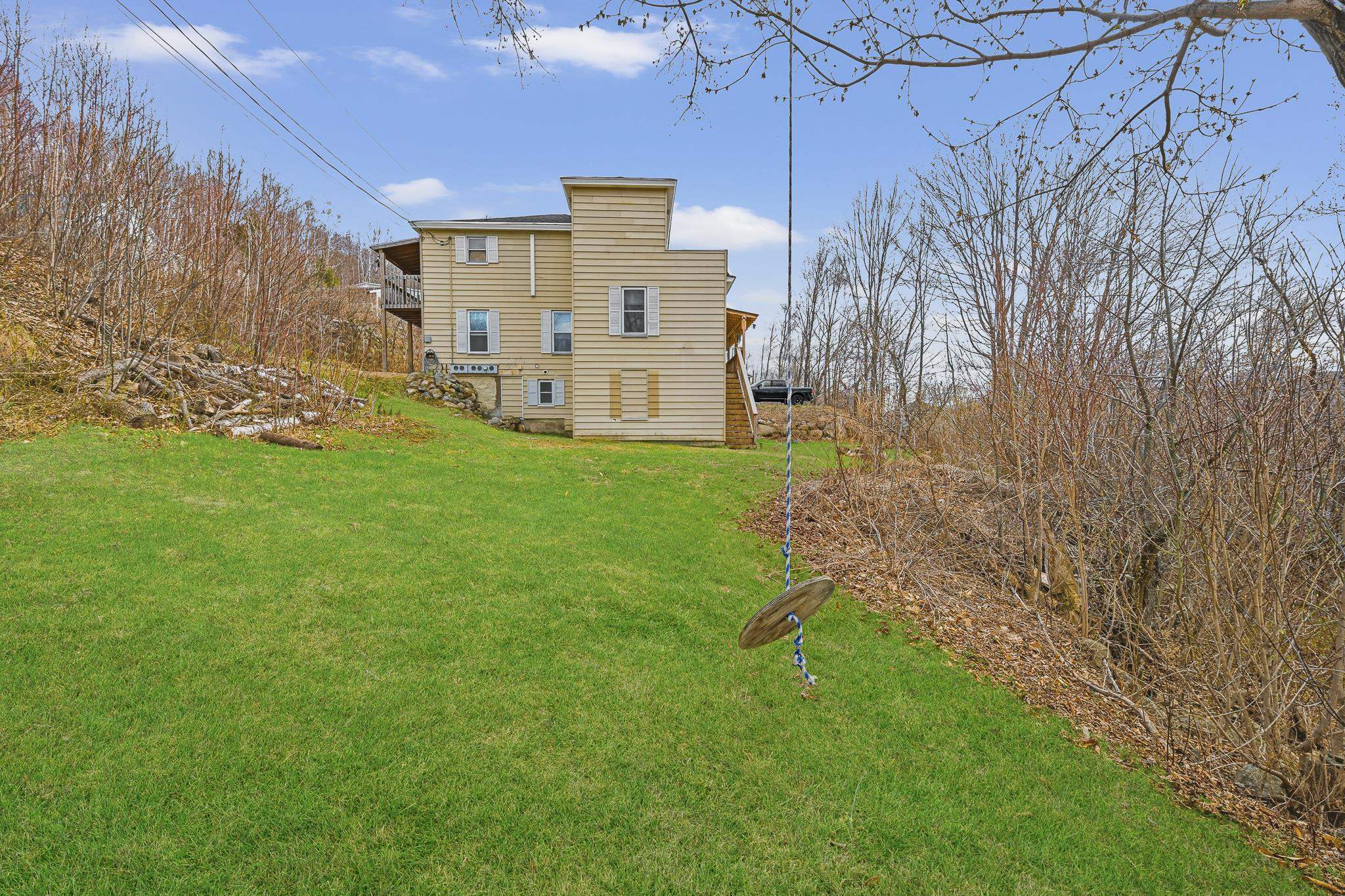 487 Rockingham St, Berlin, NH 03570