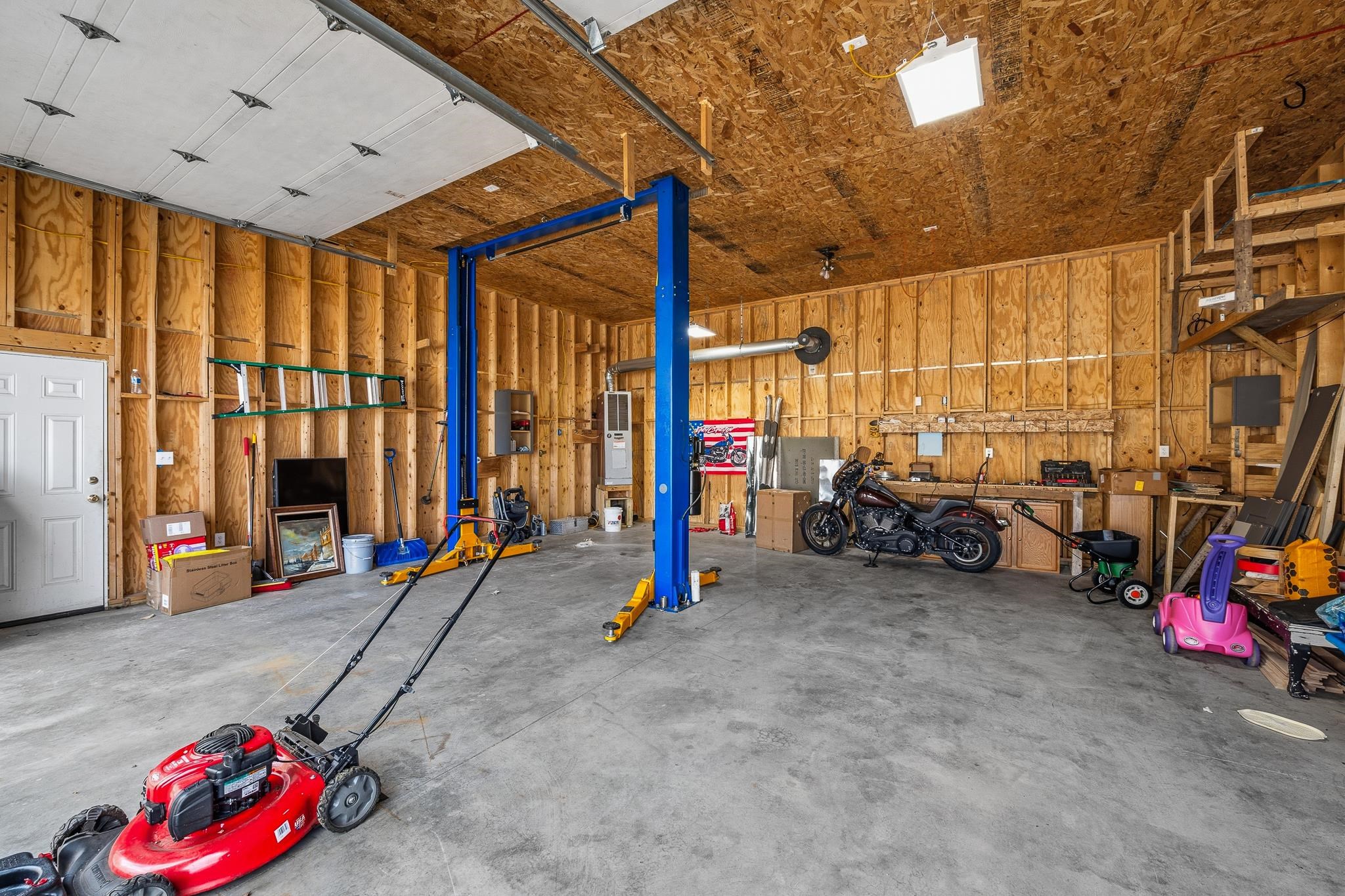 487 Rockingham St, Berlin, NH 03570