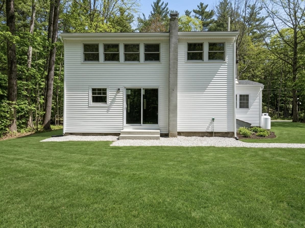 135 Athol Rd, Richmond, NH 03470