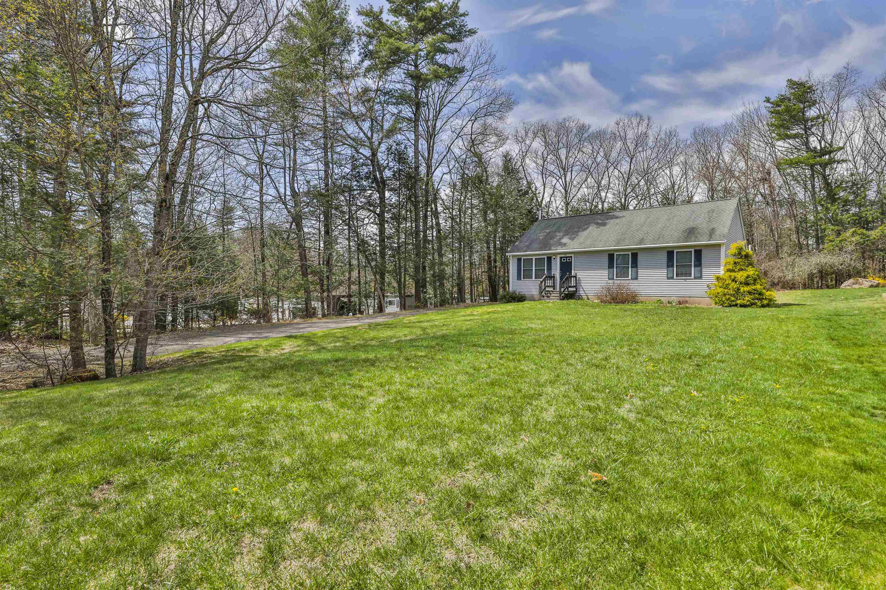 109 Old Brookline Rd, Milford, NH 03055