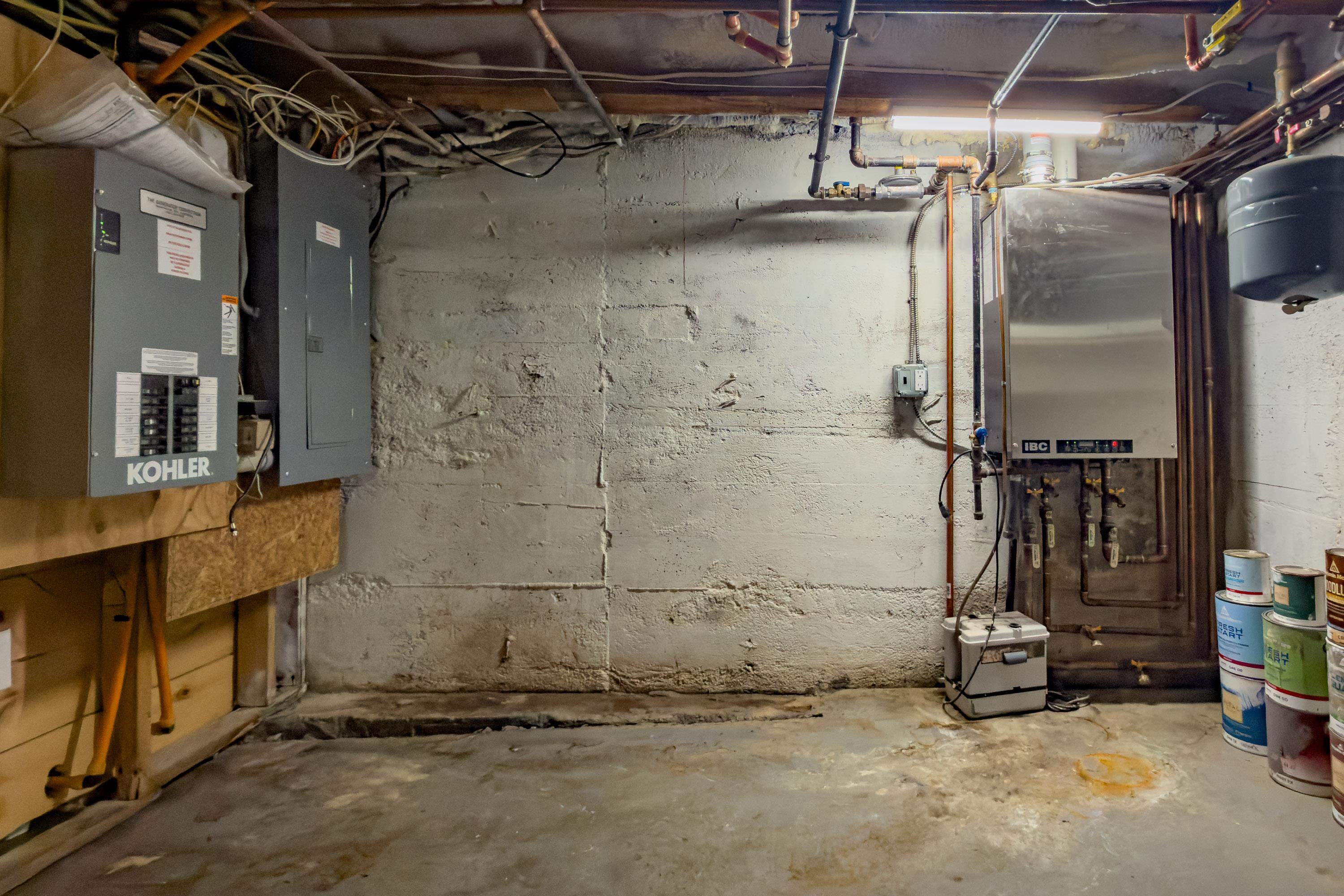 28 Colony Cove Rd, Durham, NH 03824