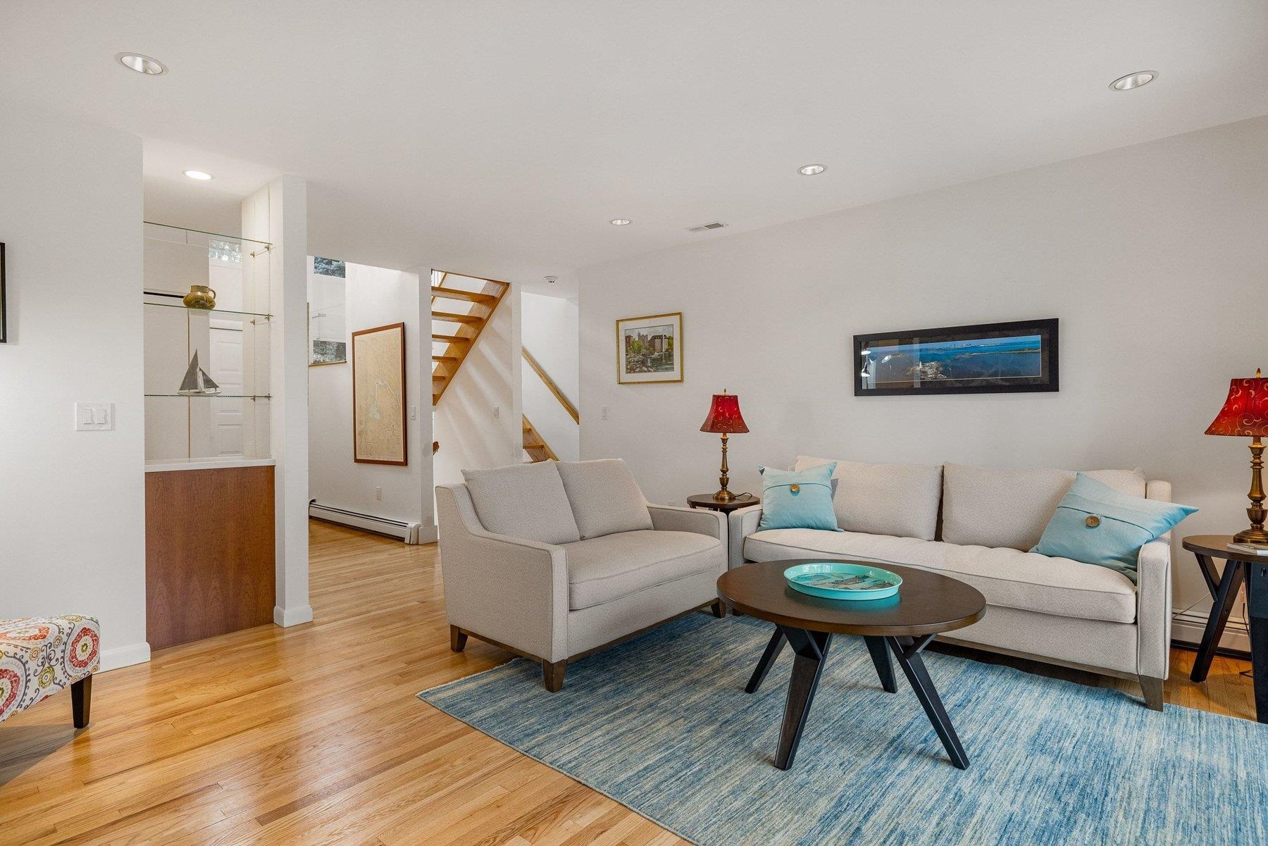 10 Great Cove Dr, Newmarket, NH 03857