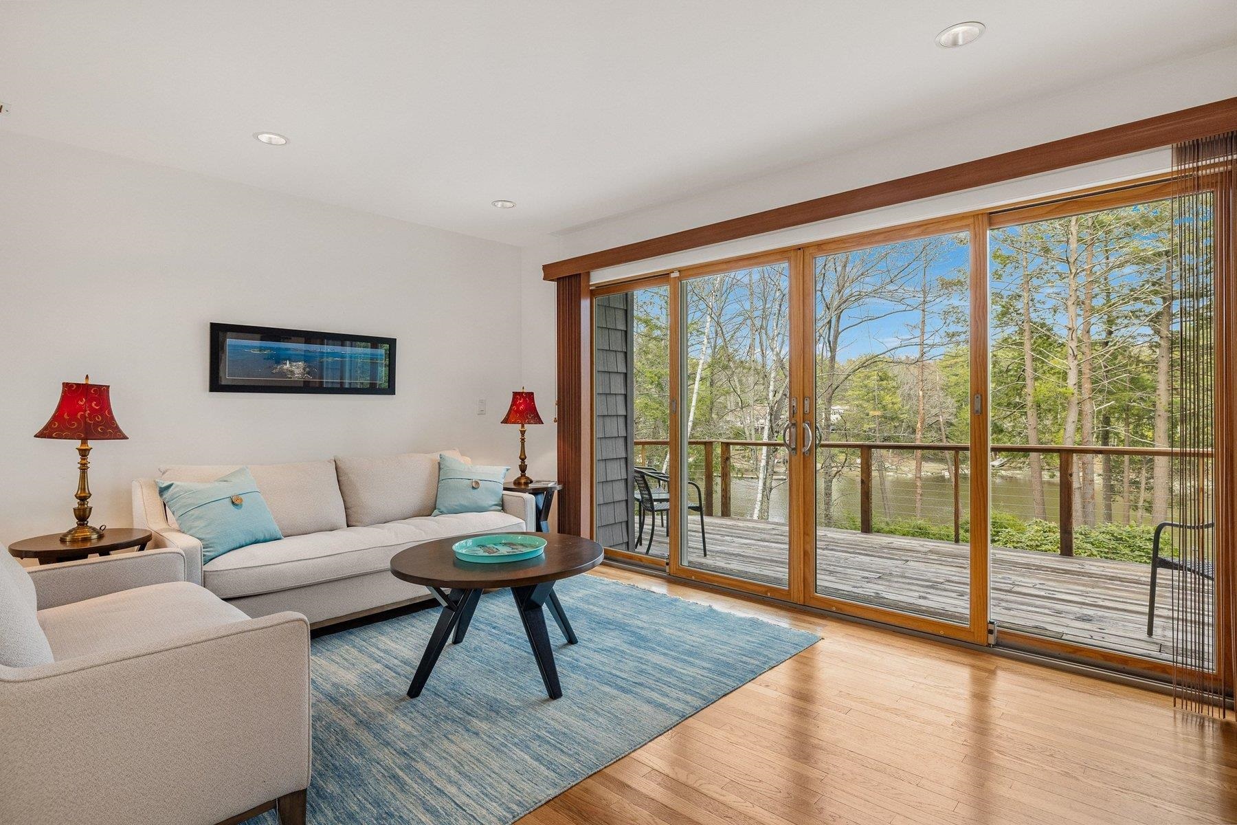 10 Great Cove Dr, Newmarket, NH 03857