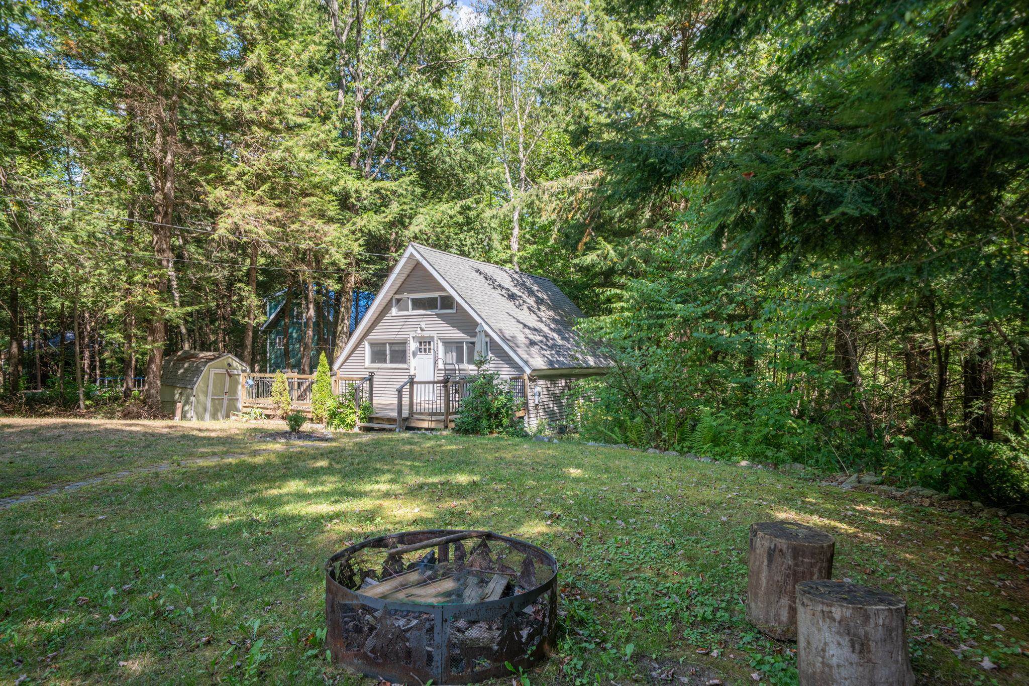 24 Raccoon Al, Hillsborough, NH 03244