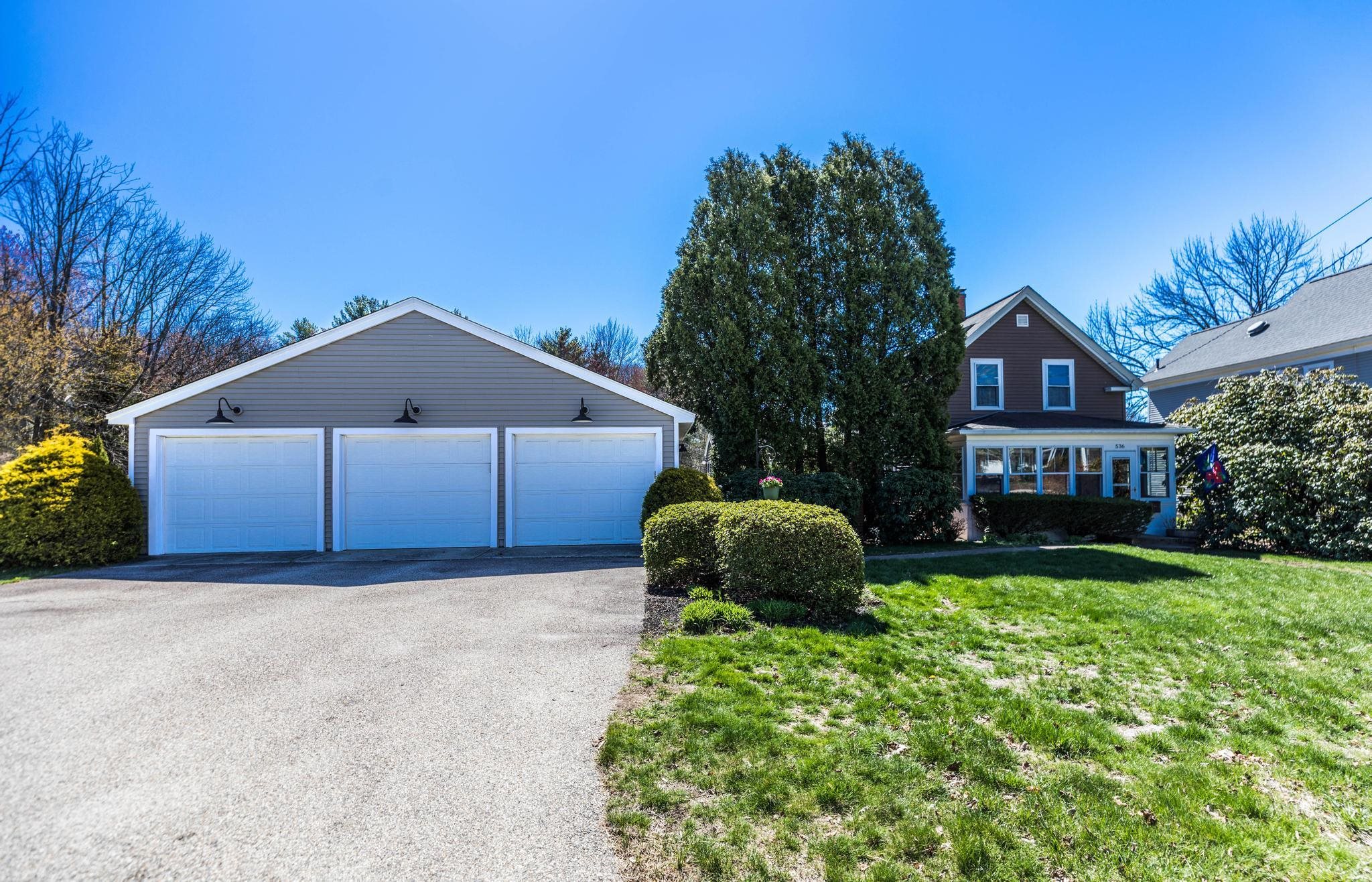 536 Middle Rd, Portsmouth, NH 03801