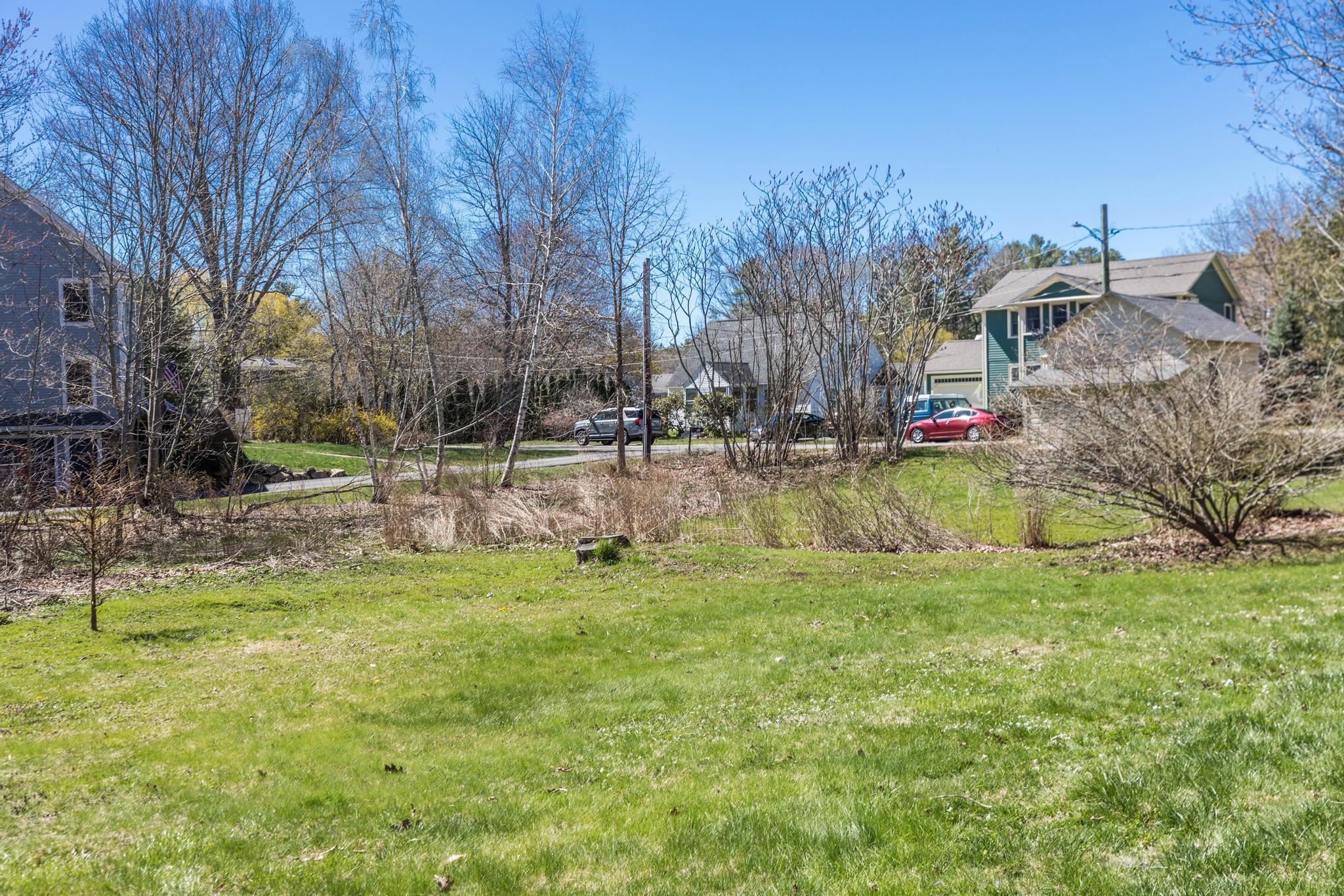 536 Middle Rd, Portsmouth, NH 03801