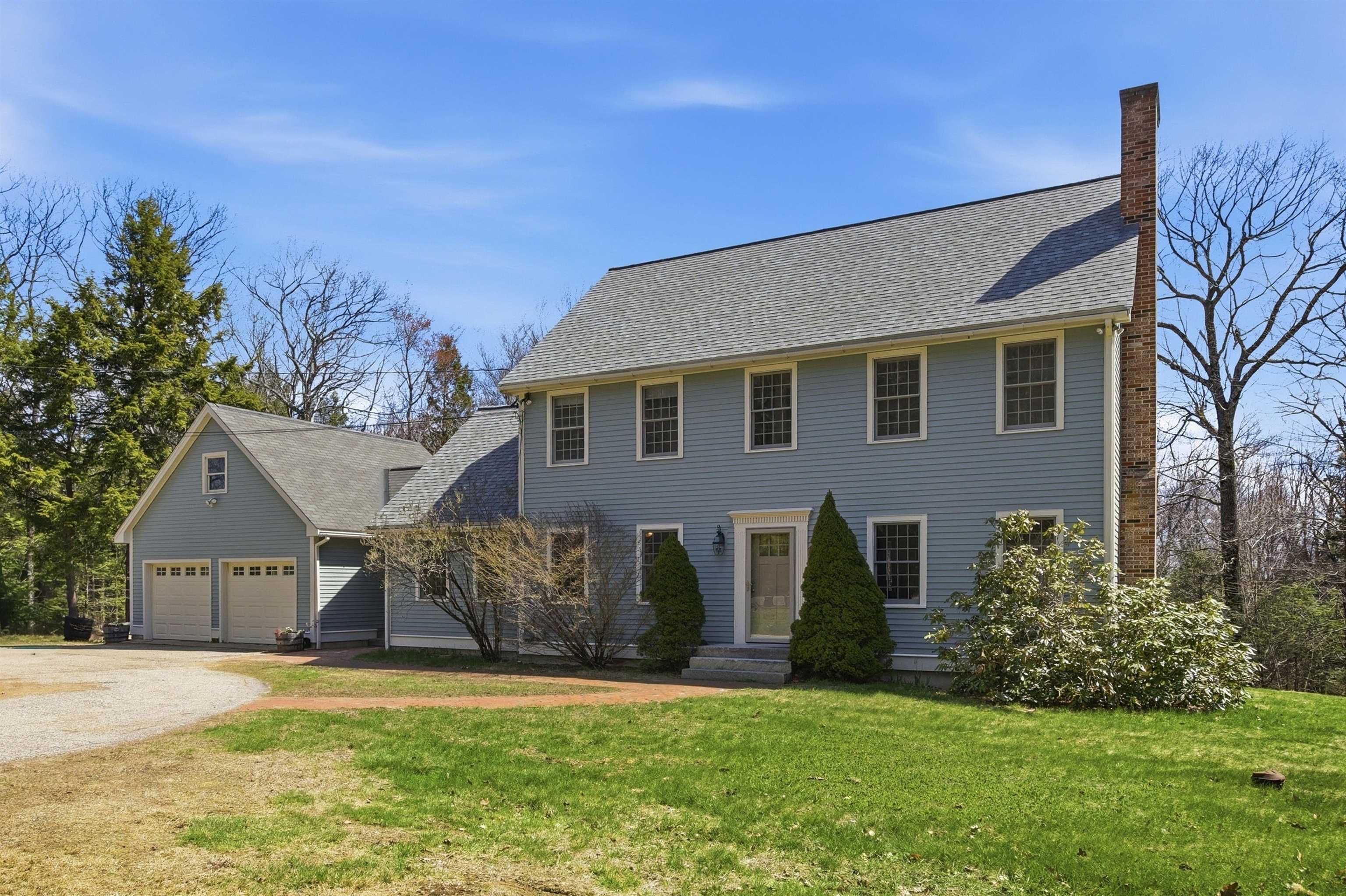 89 Old Centre Rd, Deerfield, NH 03037