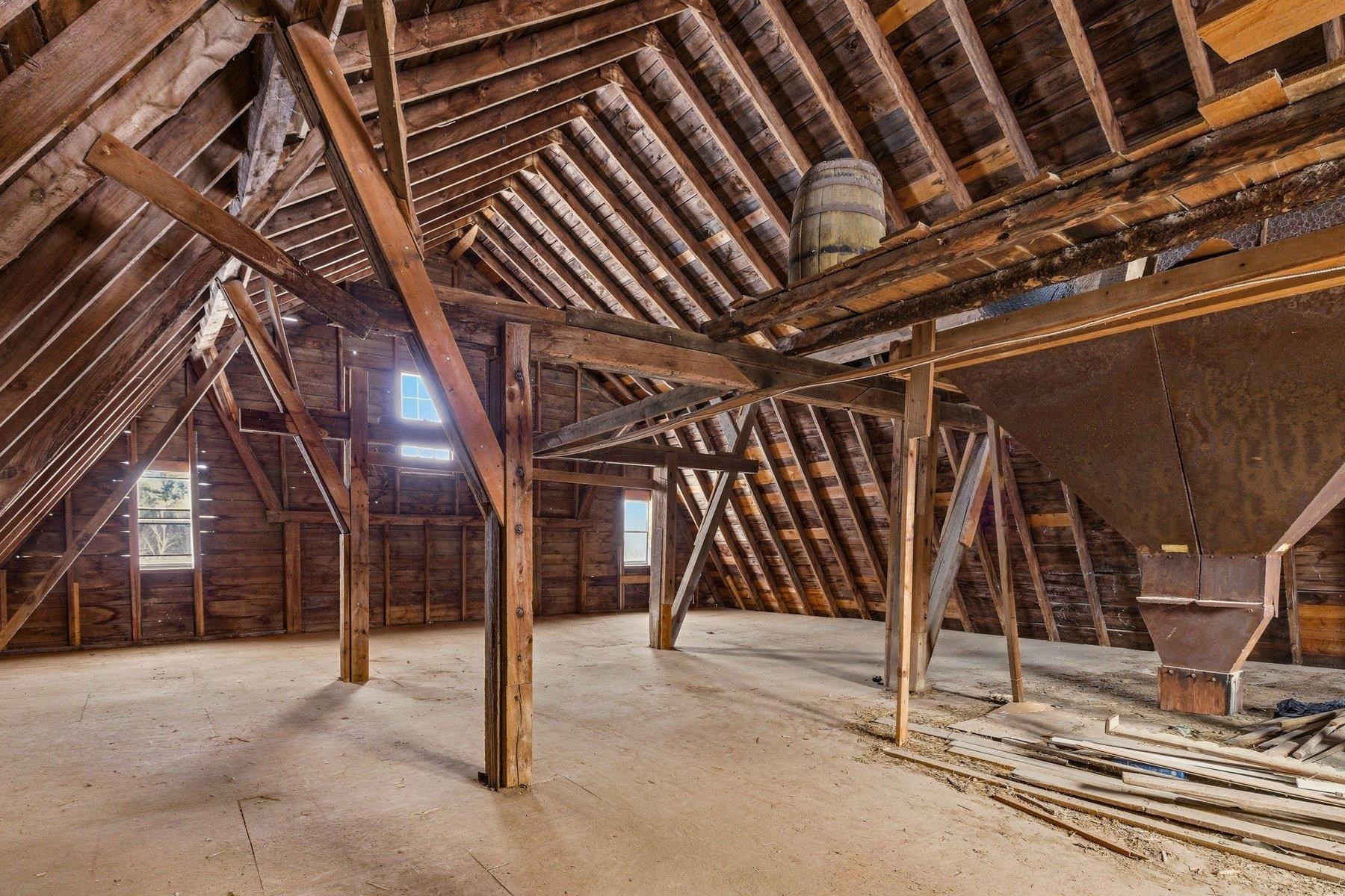 393 High St, Candia, NH 03034