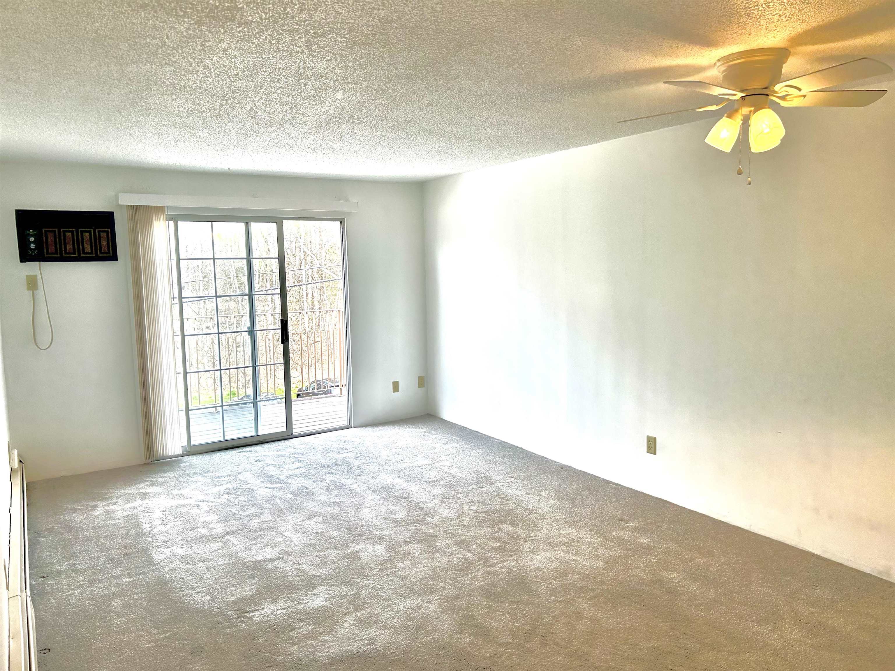 377 Huse Rd, Manchester, NH 03103