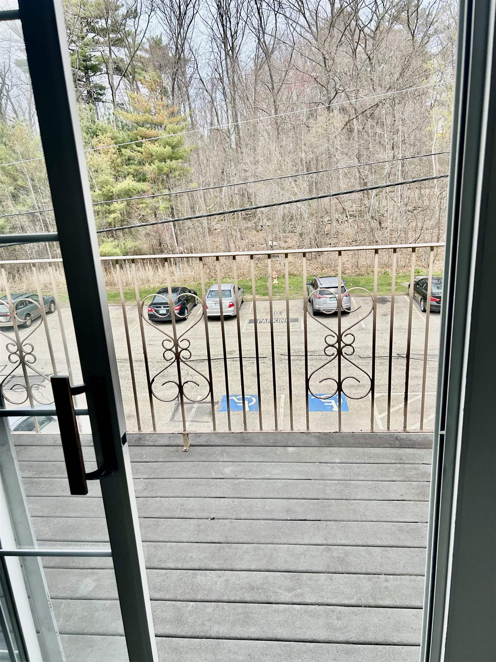 377 Huse Rd, Manchester, NH 03103