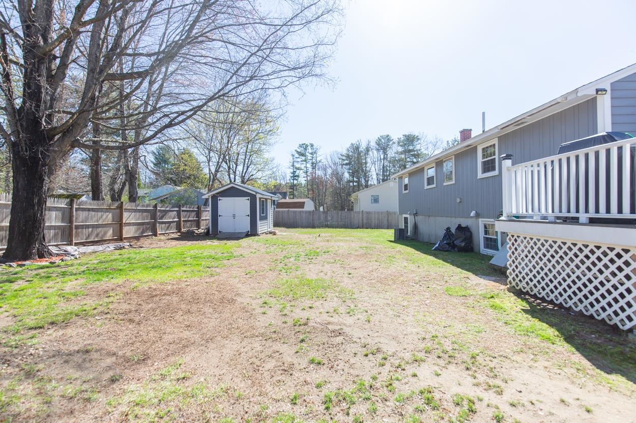 8 Kathy Dr, Nashua, NH 03062