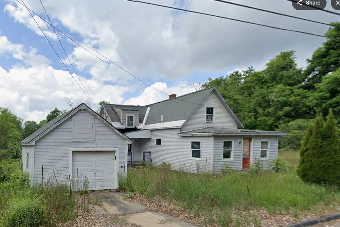 72 Chestnut St, Franklin, NH 03235