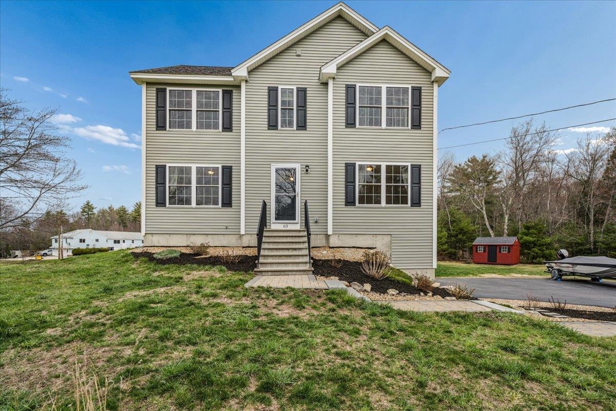 63 Chester Turnpike, Hooksett, NH 03106