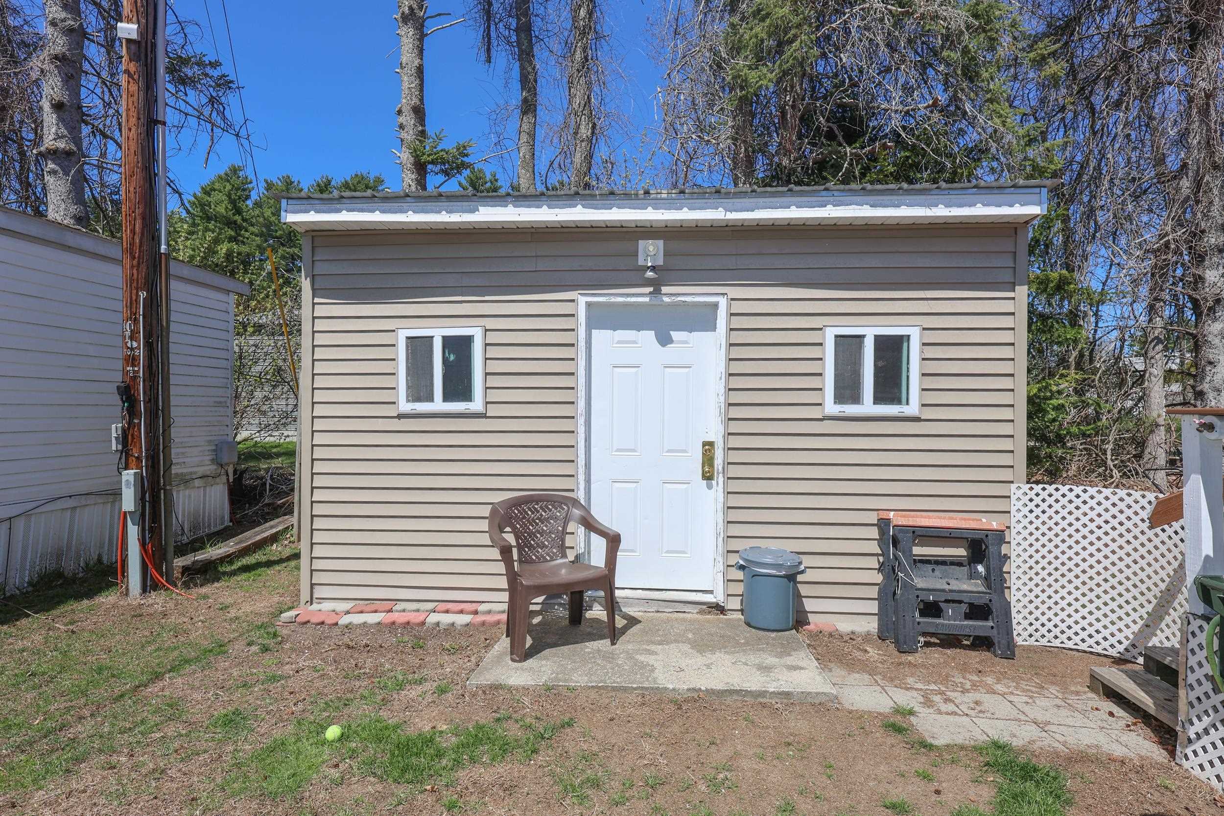 7 Grenier Blvd, Londonderry, NH 03053