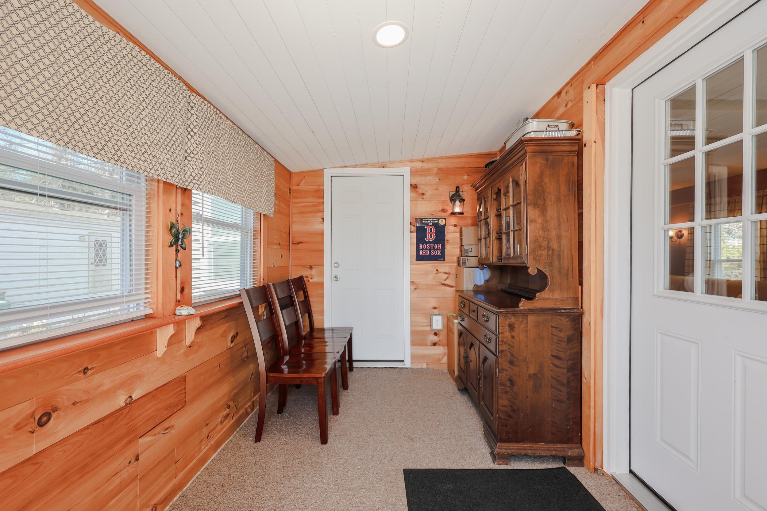 7 Grenier Blvd, Londonderry, NH 03053